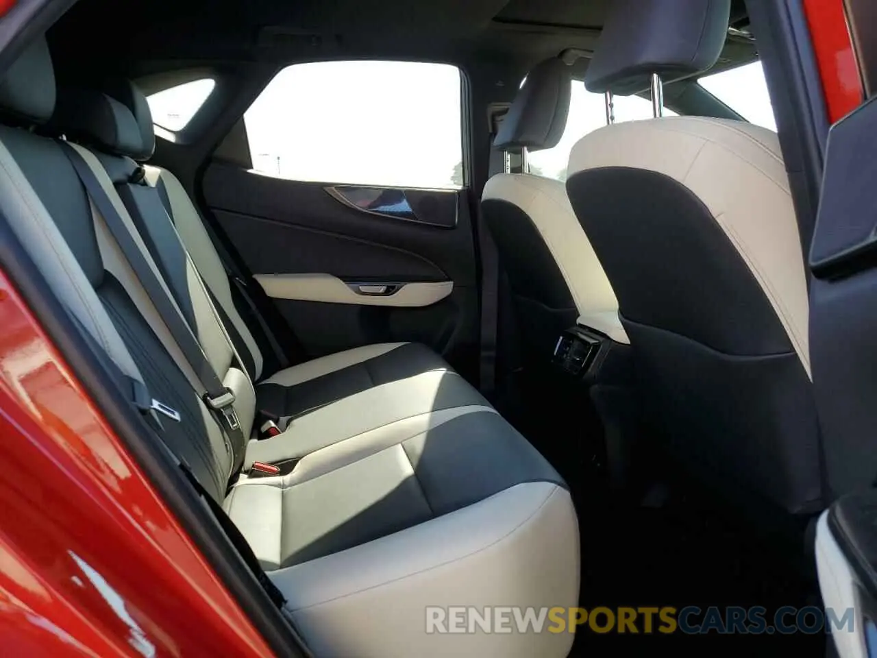 11 Photograph of a damaged car 2T2AGCEZXPC020633 LEXUS NX 350 2023