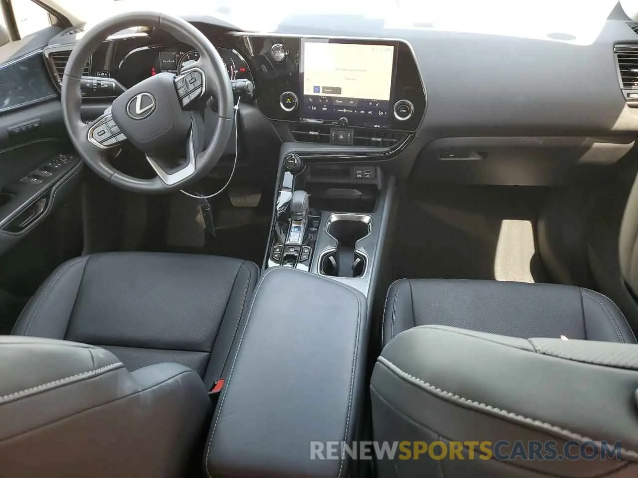 8 Photograph of a damaged car 2T2GGCEZ2PC019194 LEXUS NX 350 2023