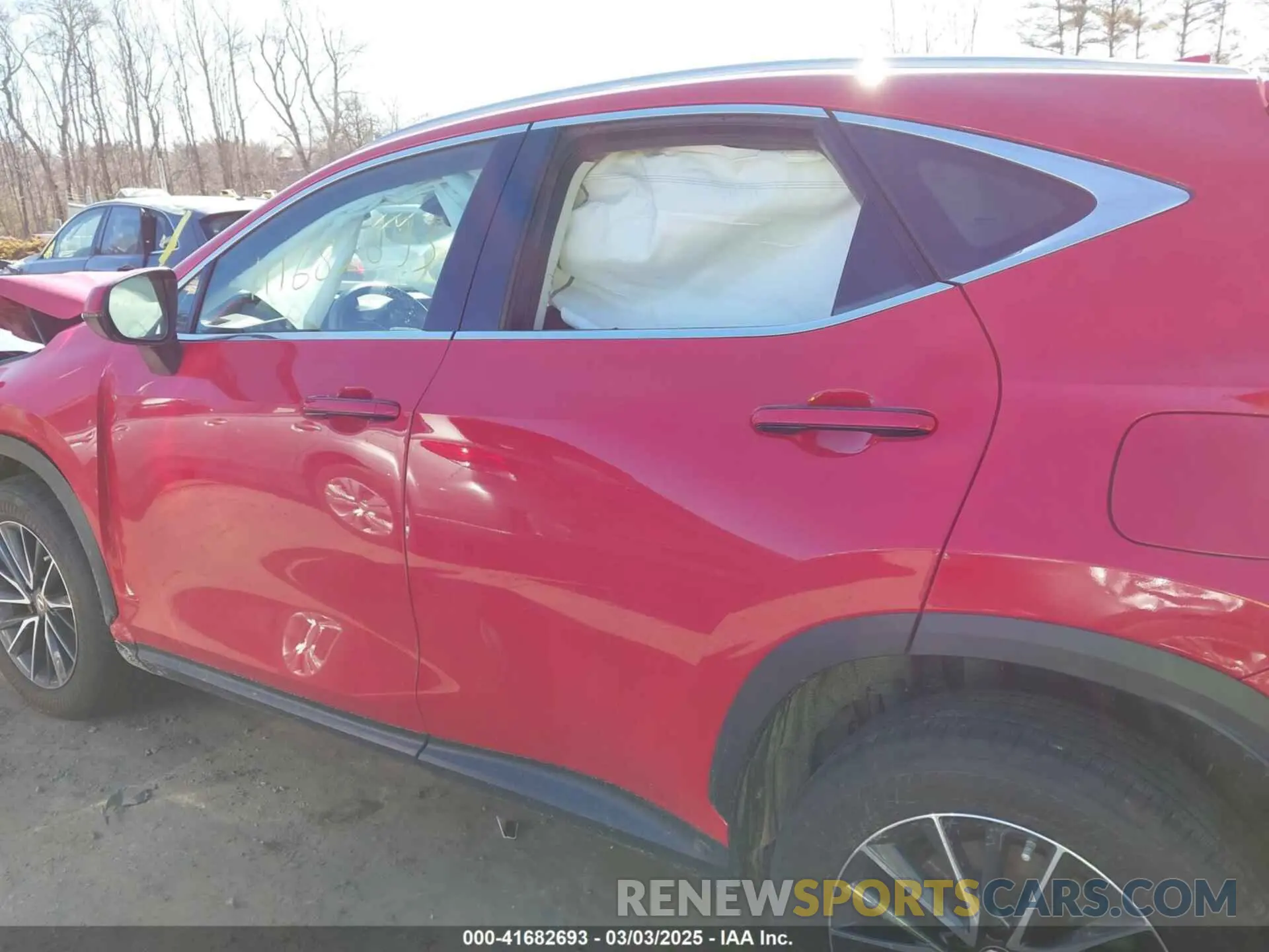 14 Photograph of a damaged car 2T2GGCEZ3PC019754 LEXUS NX 350 2023