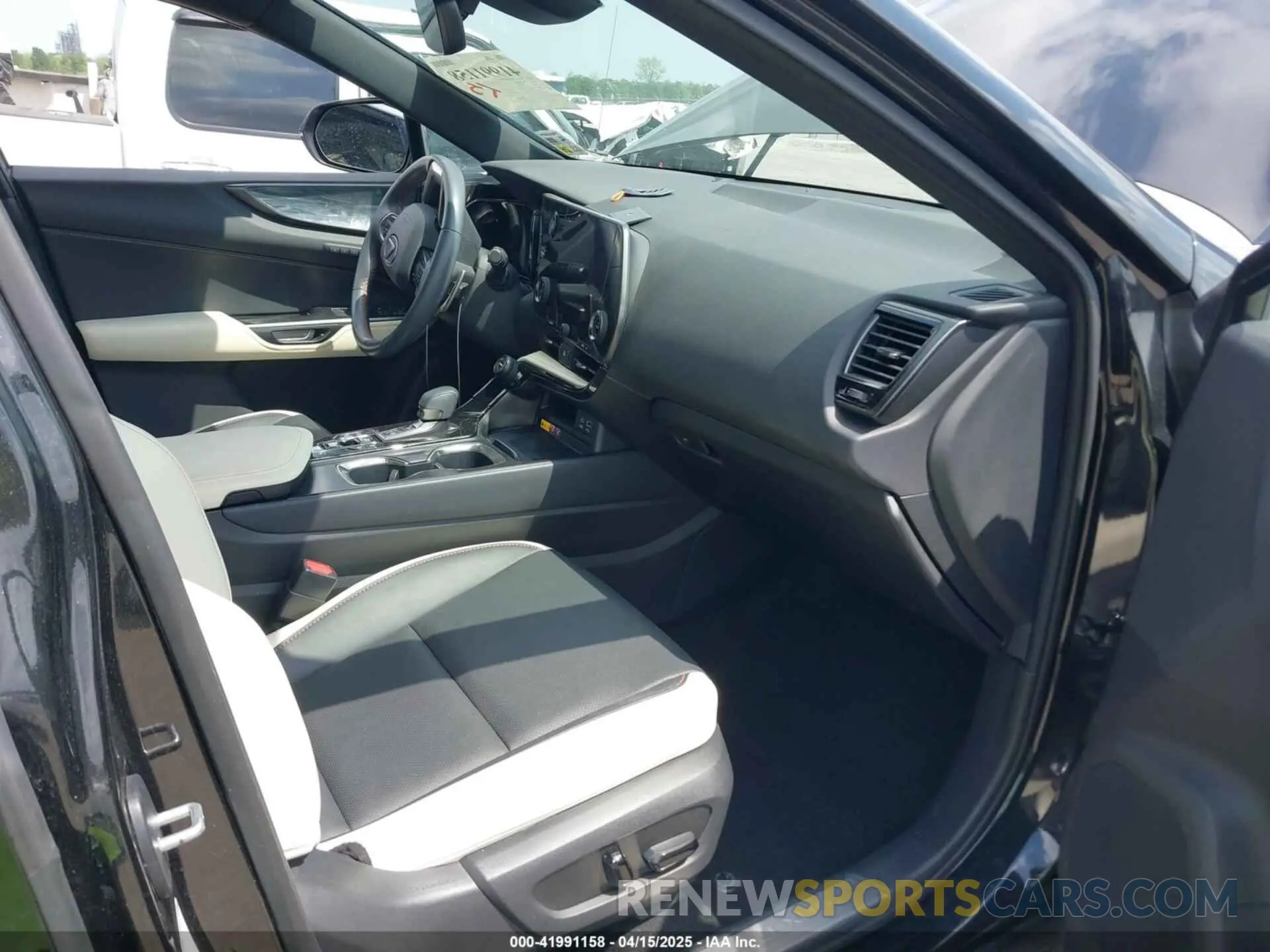 5 Photograph of a damaged car 2T2GGCEZ6PC026648 LEXUS NX 350 2023
