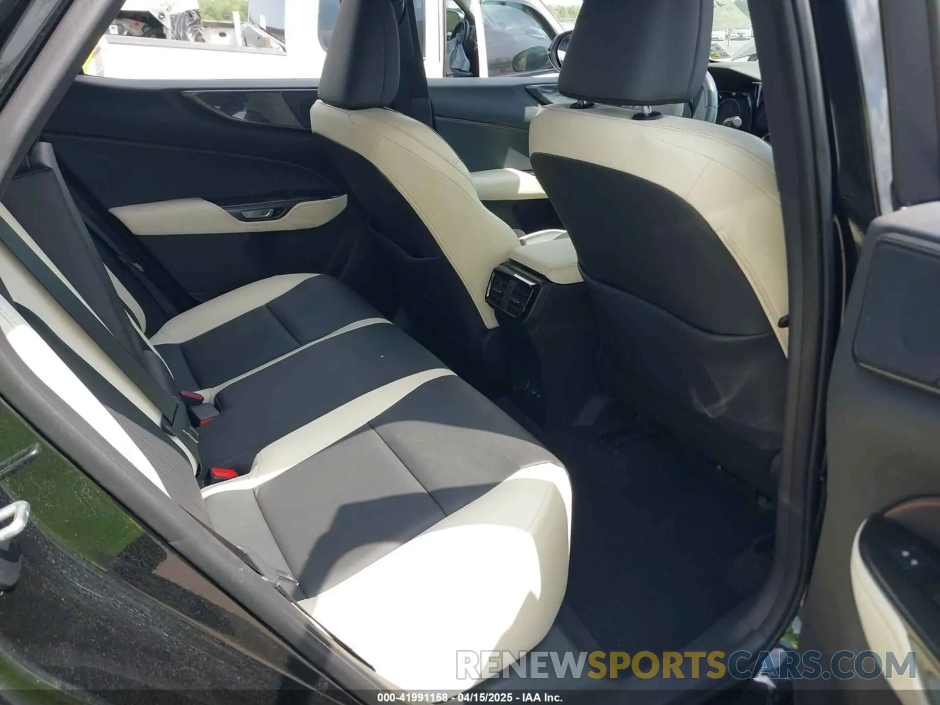8 Photograph of a damaged car 2T2GGCEZ6PC026648 LEXUS NX 350 2023