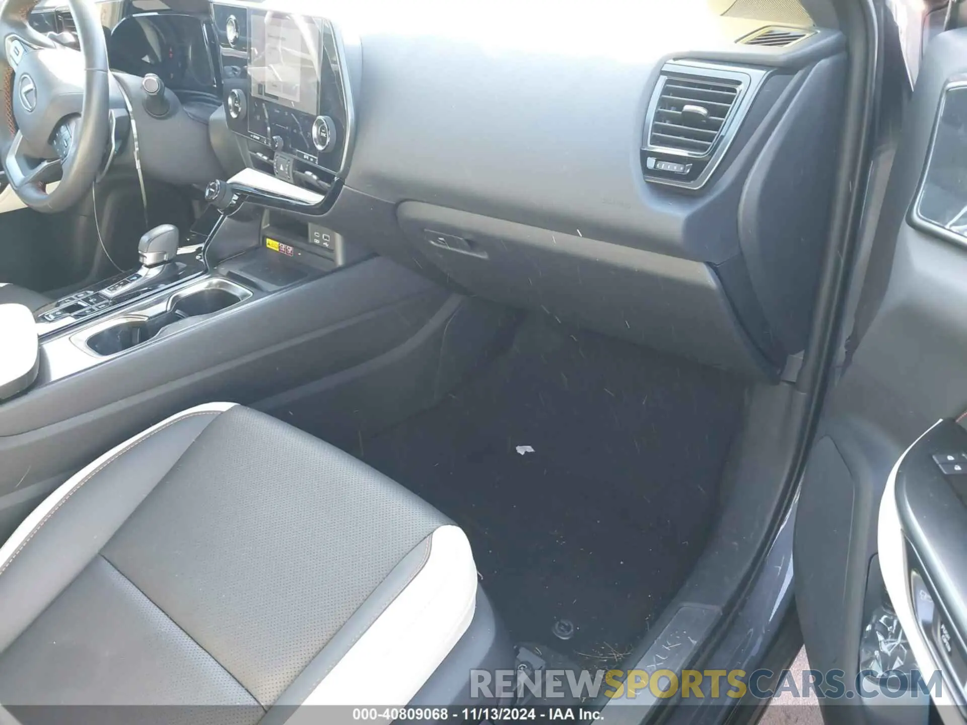 5 Photograph of a damaged car 2T2GGCEZXPC030668 LEXUS NX 350 2023