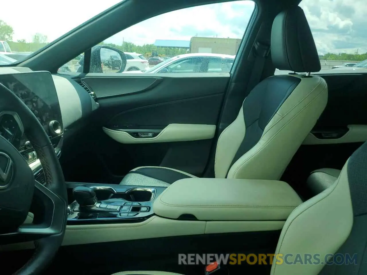 7 Photograph of a damaged car 2T2HGCEZXPC027533 LEXUS NX 350 2023