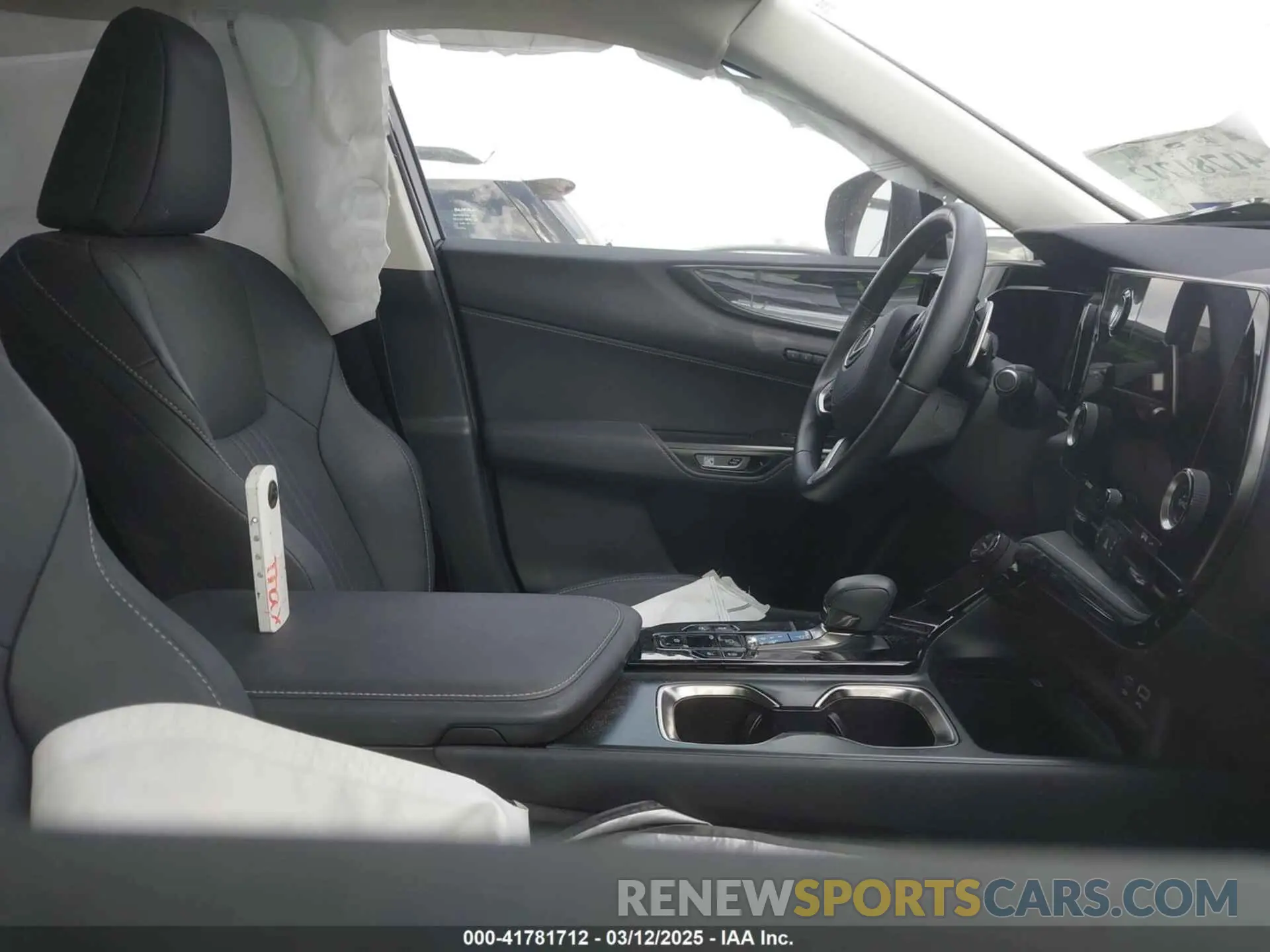 5 Photograph of a damaged car JTJGGCEZ5R2015689 LEXUS NX 350 2024