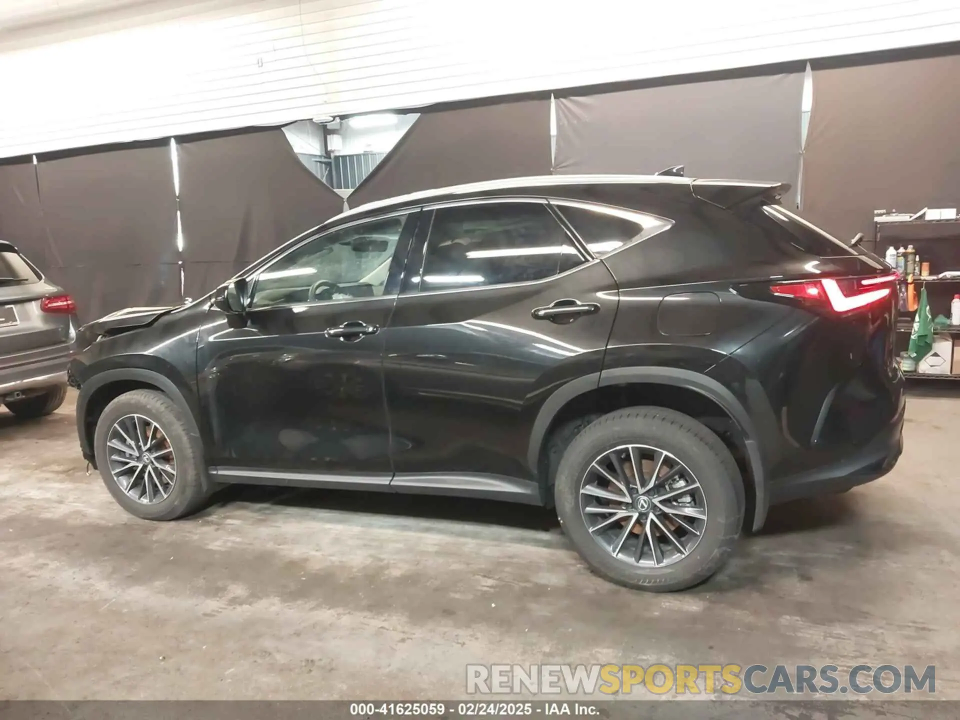 14 Photograph of a damaged car 2T2GGCEZ5SC063294 LEXUS NX 350 2025