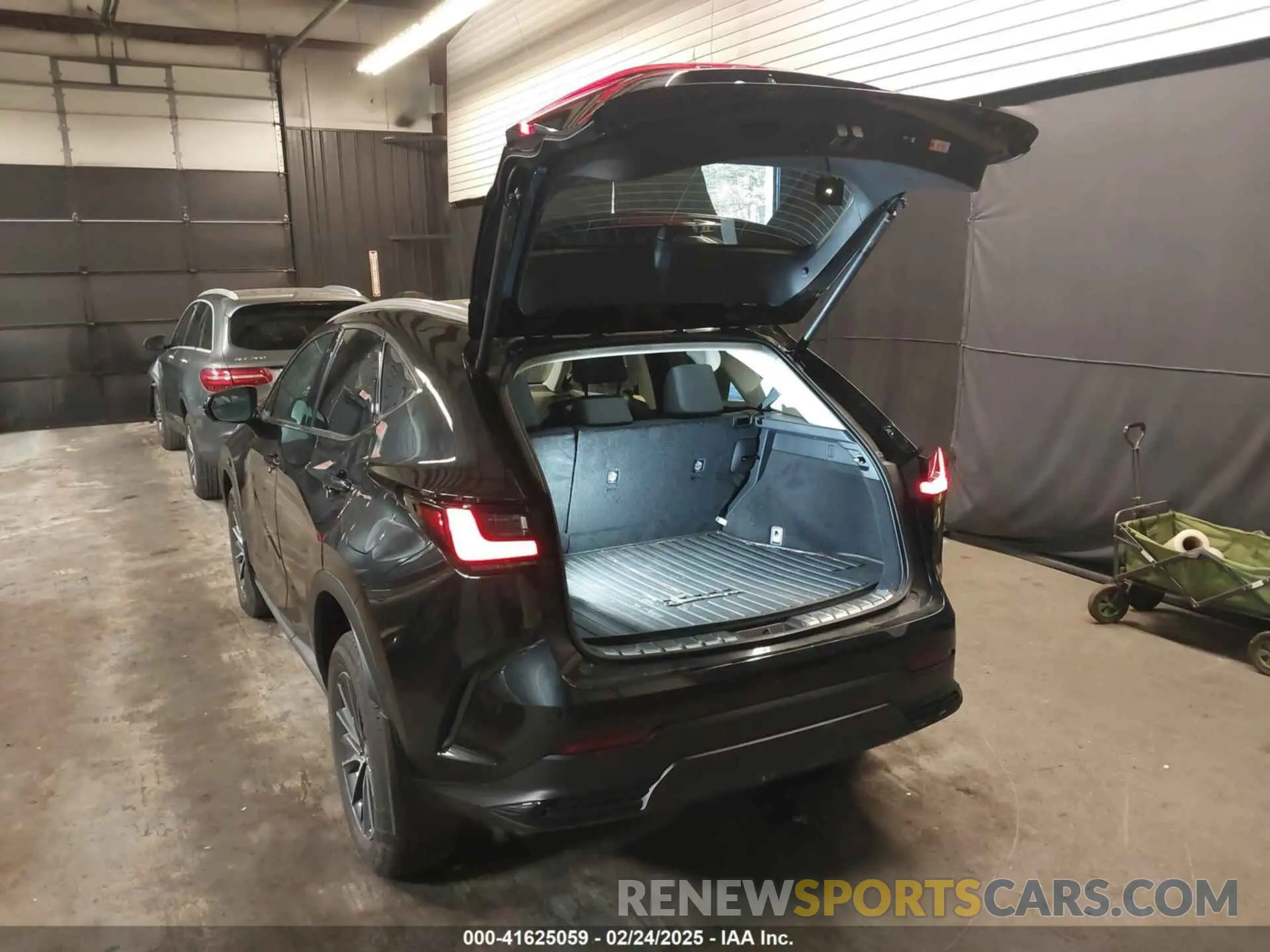 3 Photograph of a damaged car 2T2GGCEZ5SC063294 LEXUS NX 350 2025