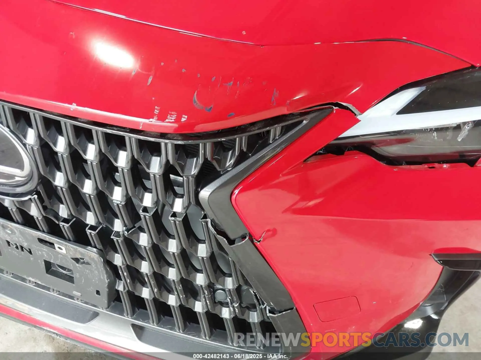 19 Photograph of a damaged car 2T2GGCEZ5SC086994 LEXUS NX 350 2025