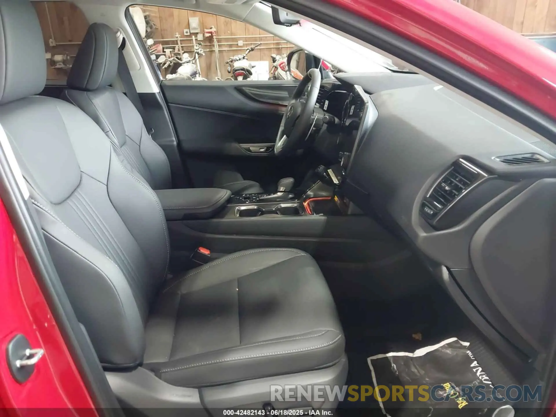 5 Photograph of a damaged car 2T2GGCEZ5SC086994 LEXUS NX 350 2025