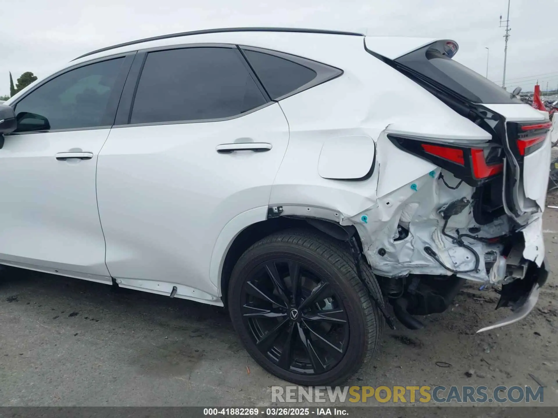 17 Photograph of a damaged car 2T2KGCEZ4SC064091 LEXUS NX 350 2025