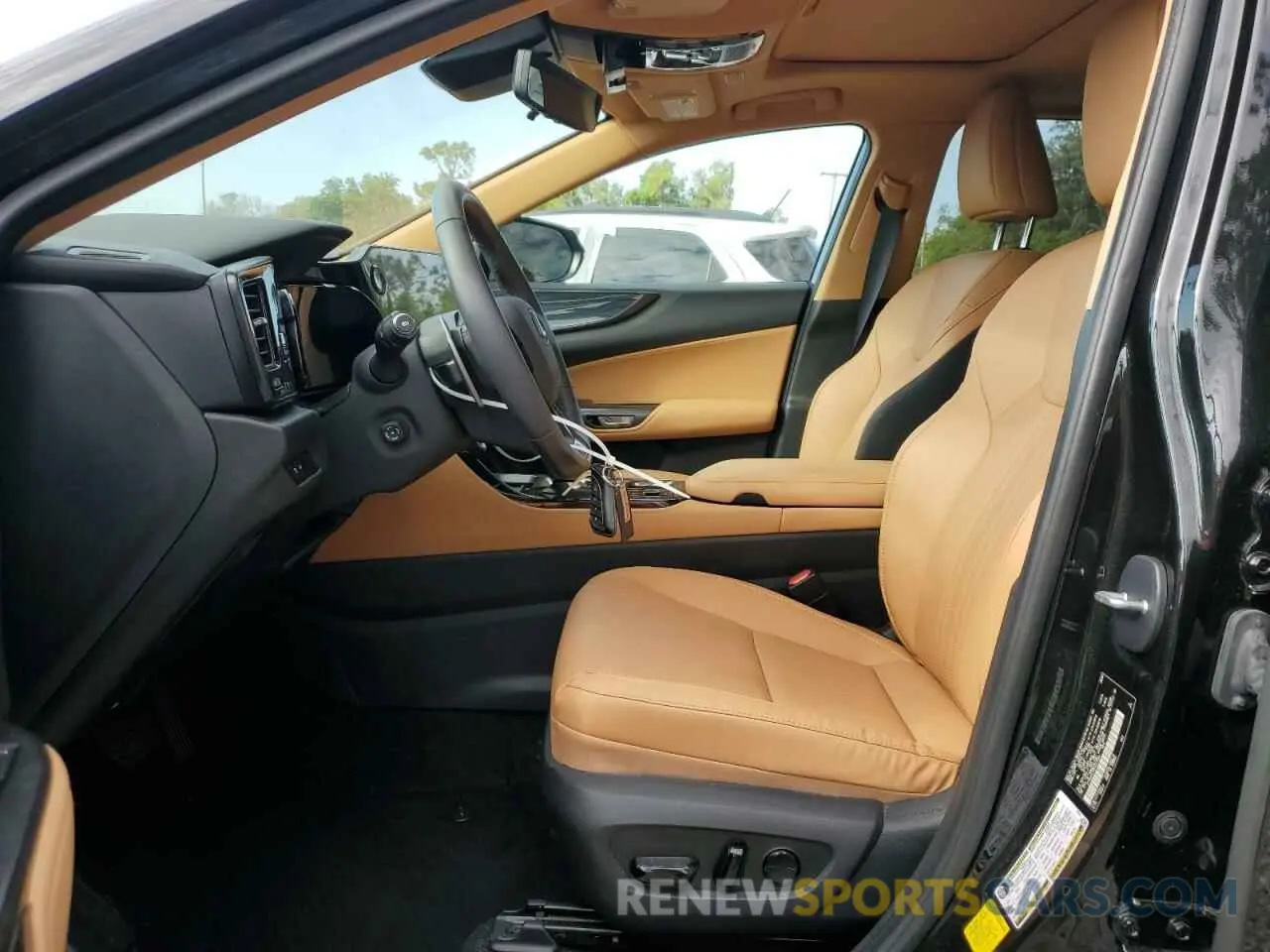 7 Photograph of a damaged car 2T2GGCEZ0RC041388 LEXUS NX 350 PRE 2024