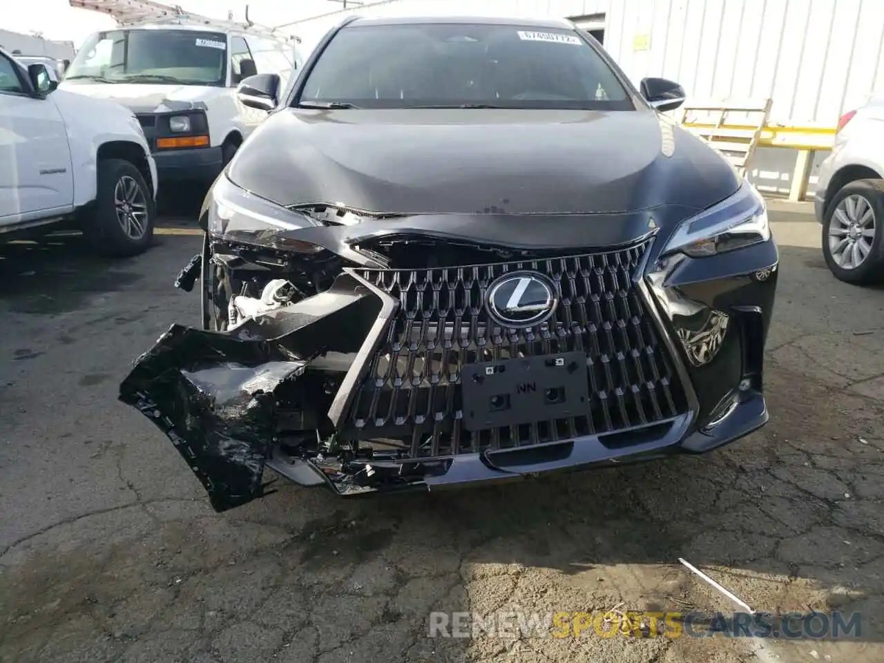 5 Photograph of a damaged car 2T2AKCEZ3NC005189 LEXUS NX 350H 2022