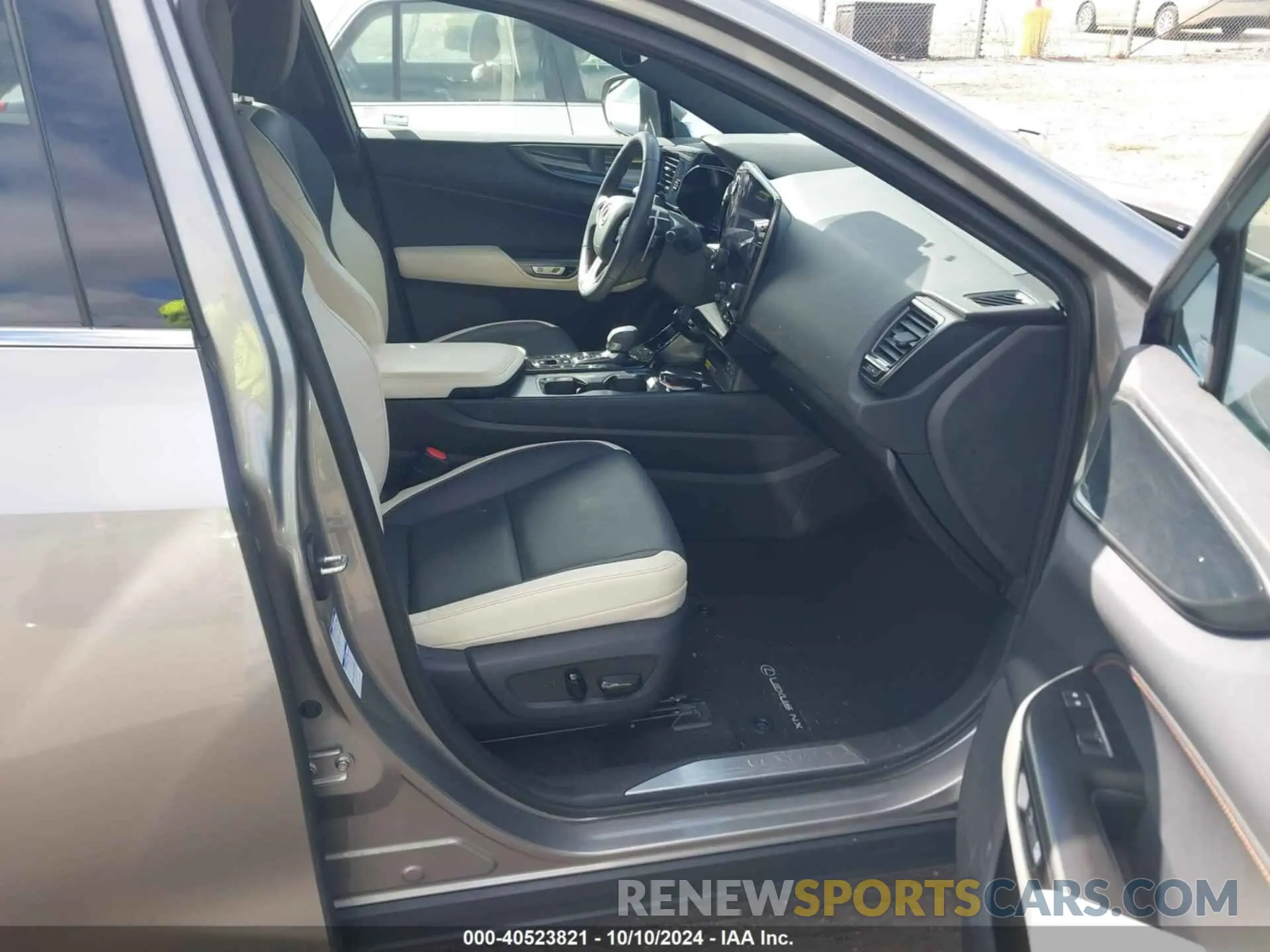 5 Photograph of a damaged car 2T2GKCEZXNC006902 LEXUS NX 350H 2022