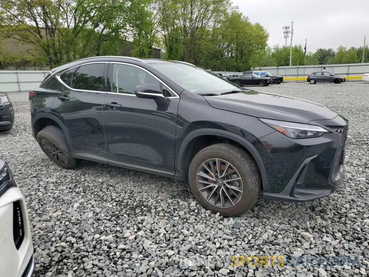 4 Photograph of a damaged car JTJAKCEZ1N5000507 LEXUS NX 350H 2022