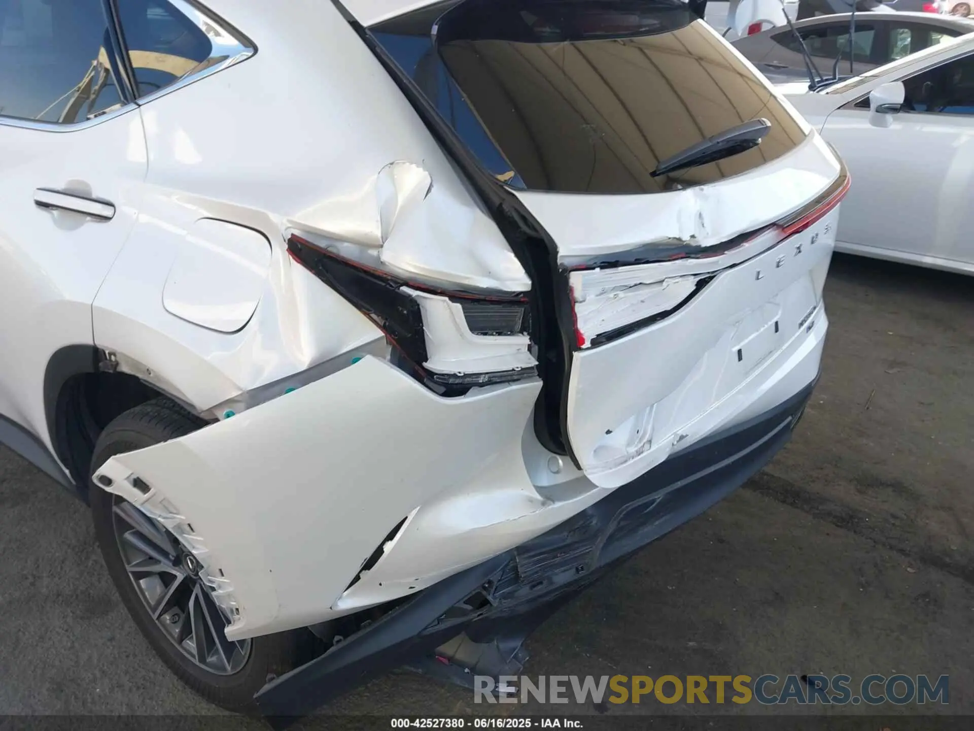 6 Photograph of a damaged car JTJAKCEZ4N5004616 LEXUS NX 350H 2022
