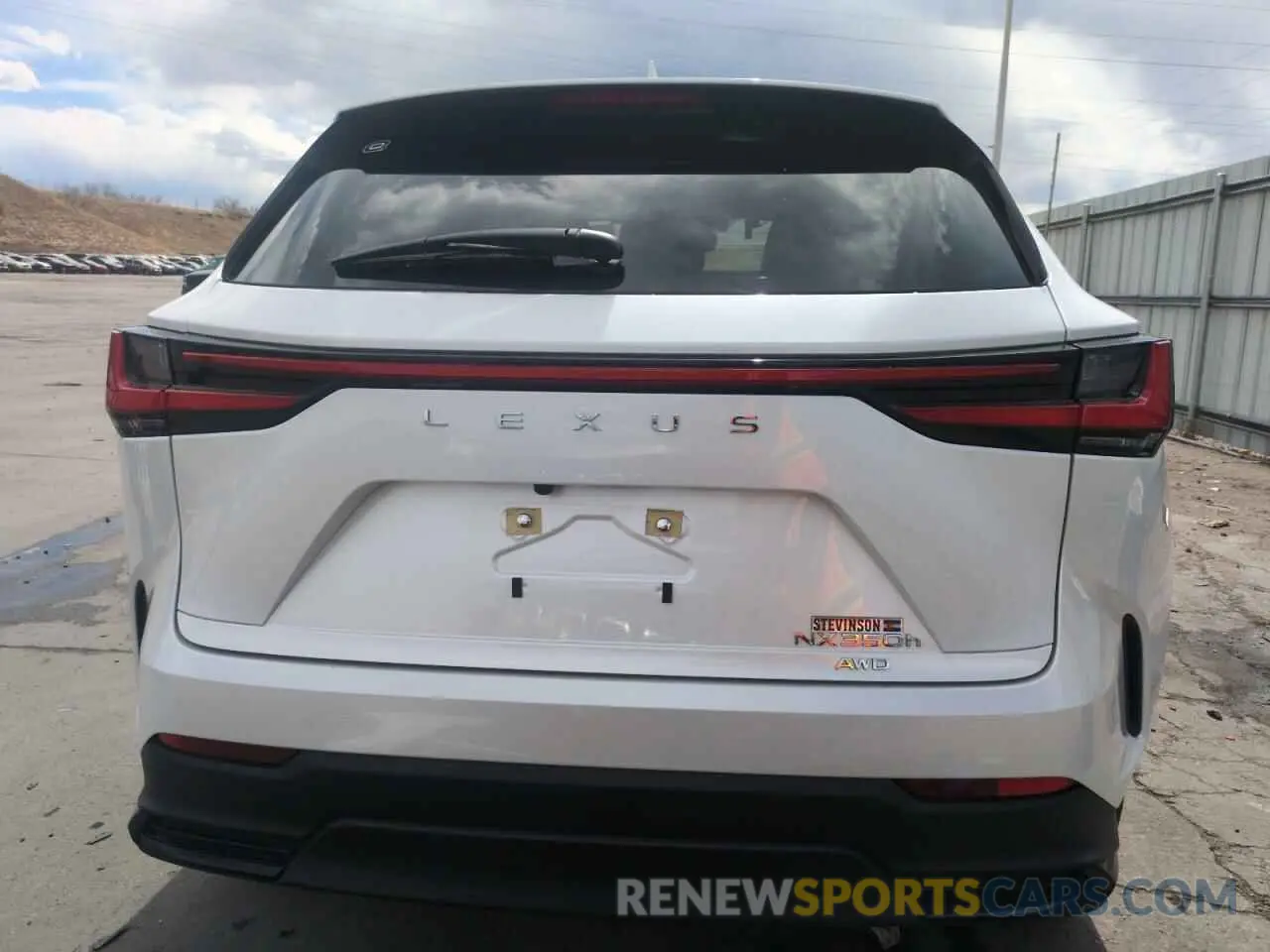 6 Photograph of a damaged car JTJAKCEZ6N5003466 LEXUS NX 350H 2022