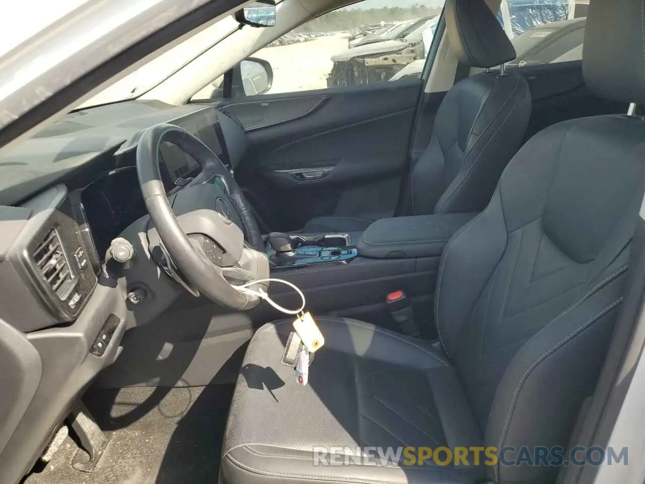 5 Photograph of a damaged car JTJHKCEZ9N2005048 LEXUS NX 350H 2022