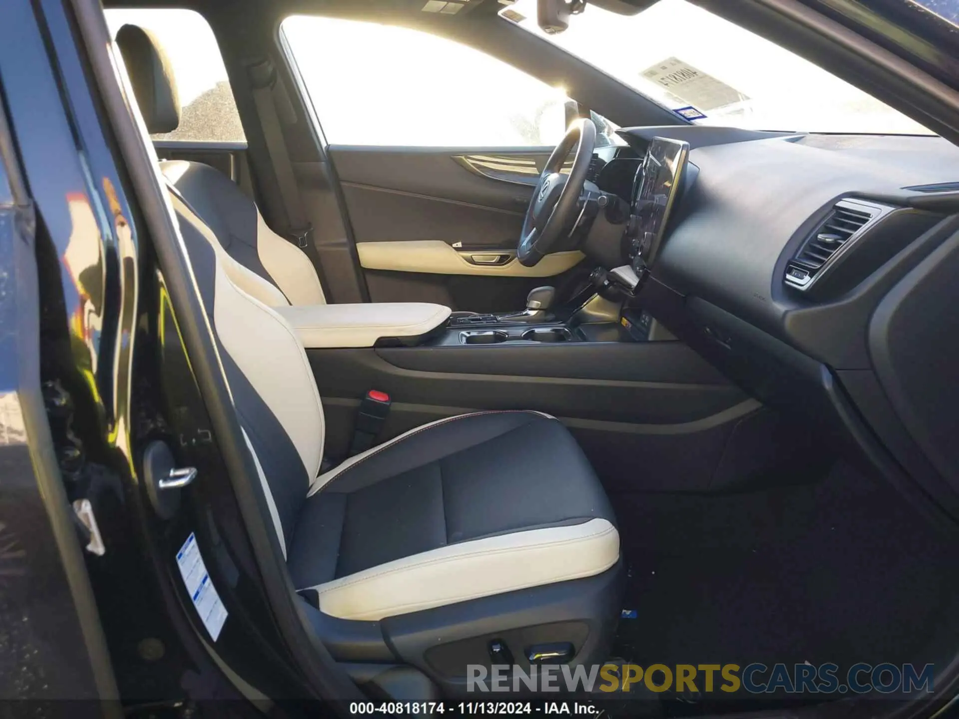 5 Photograph of a damaged car 2T2GKCEZ4PC012939 LEXUS NX 350H 2023
