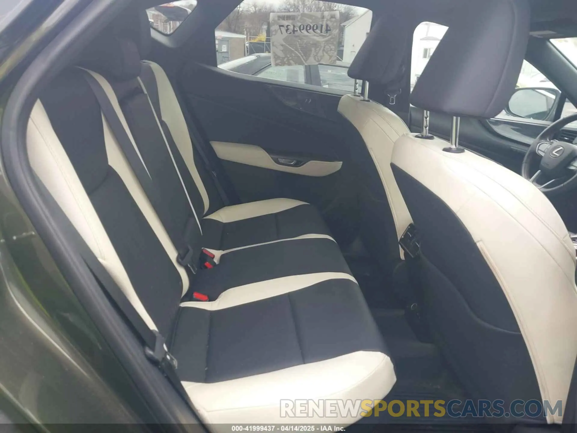 8 Photograph of a damaged car 2T2GKCEZ5PC014862 LEXUS NX 350H 2023