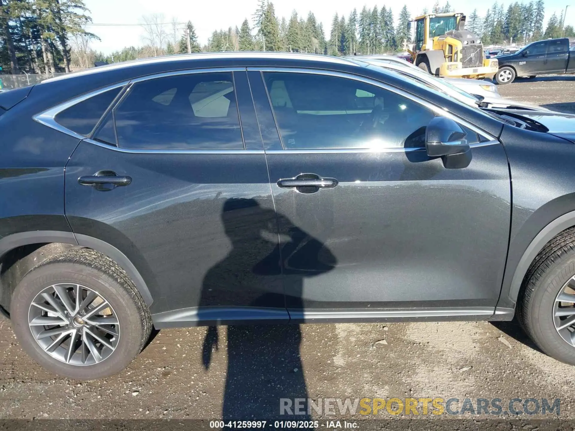14 Photograph of a damaged car 2T2GKCEZ6PC014966 LEXUS NX 350H 2023