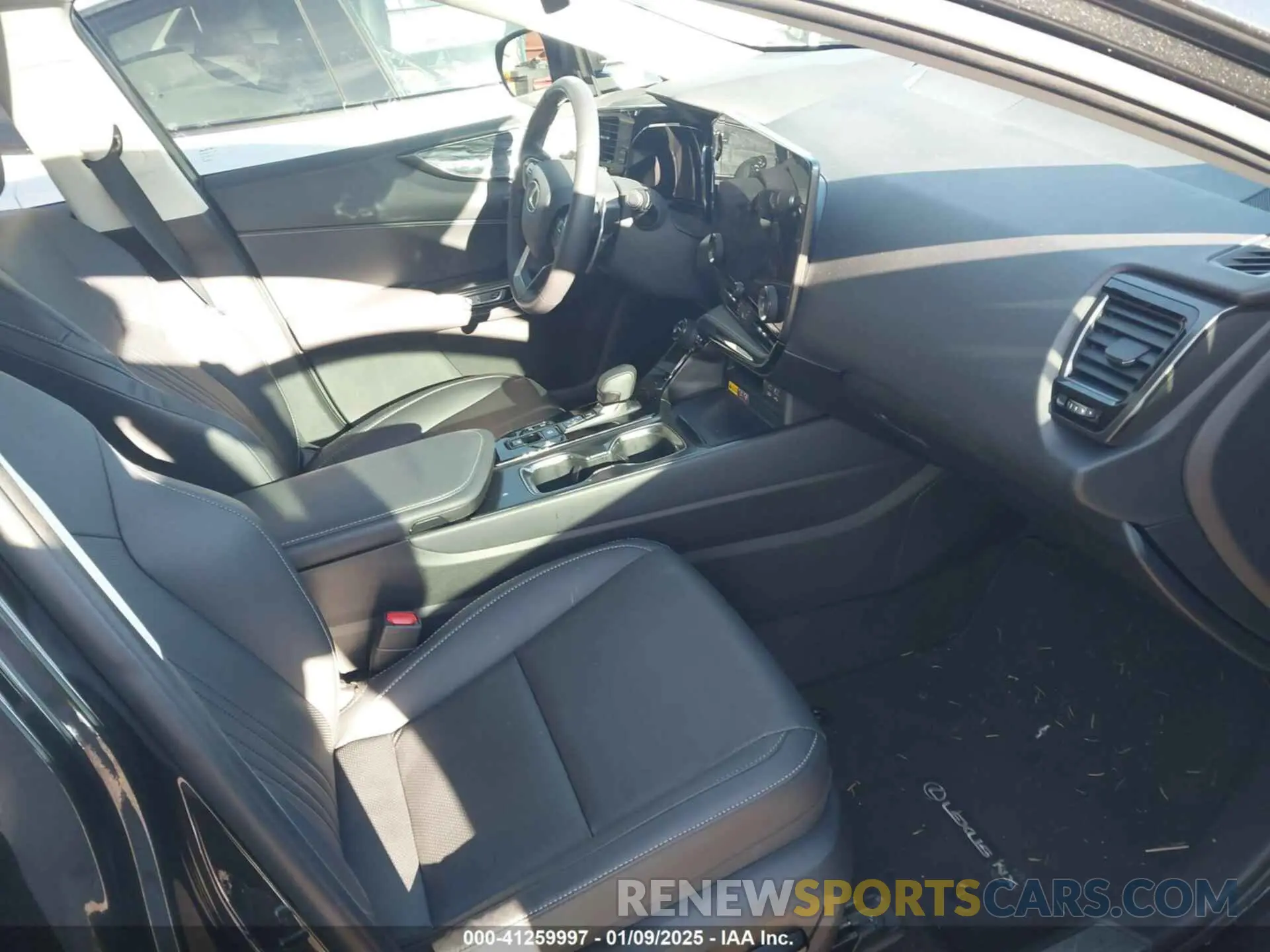 5 Photograph of a damaged car 2T2GKCEZ6PC014966 LEXUS NX 350H 2023