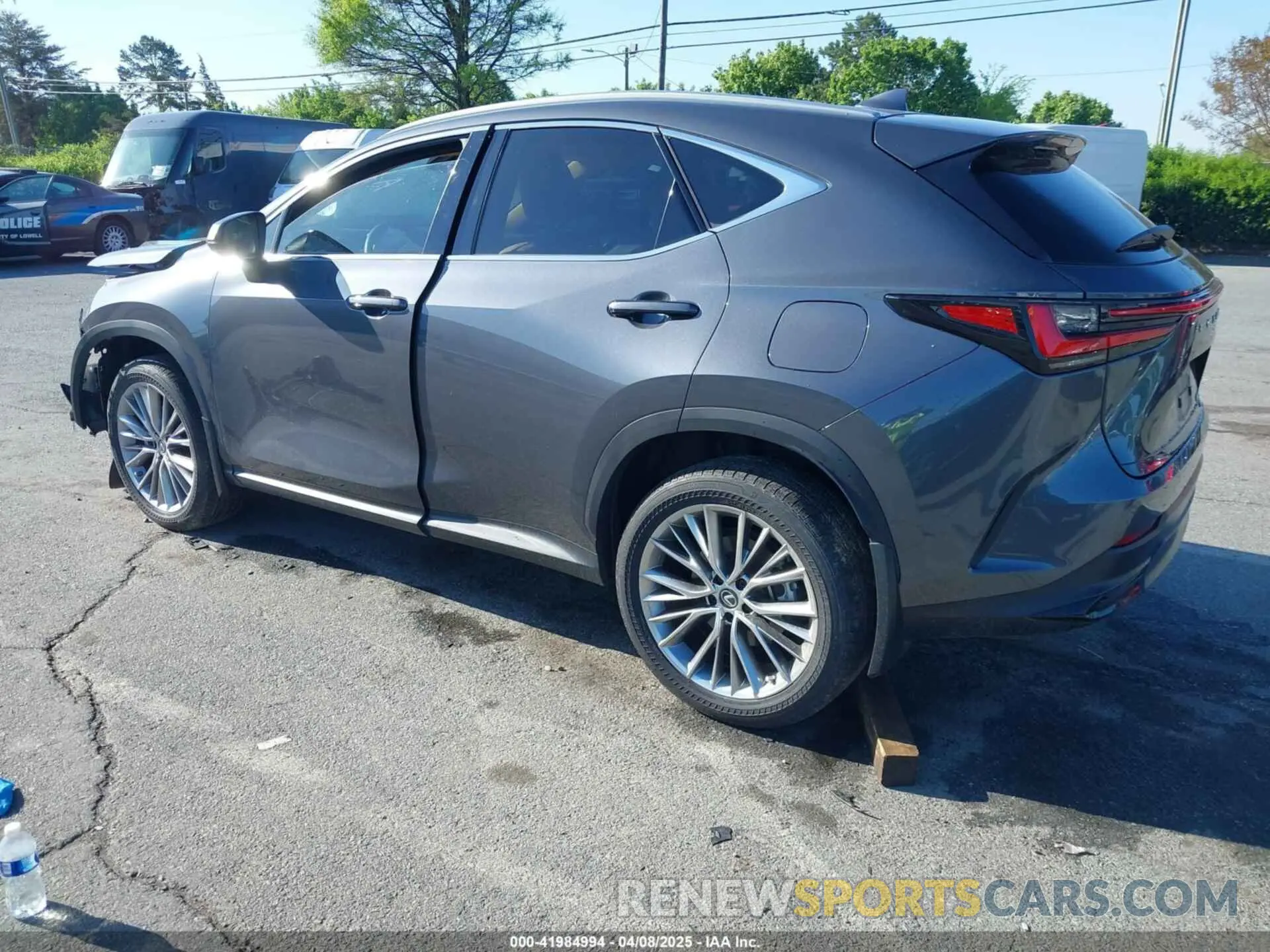3 Photograph of a damaged car 2T2GKCEZXPC015134 LEXUS NX 350H 2023