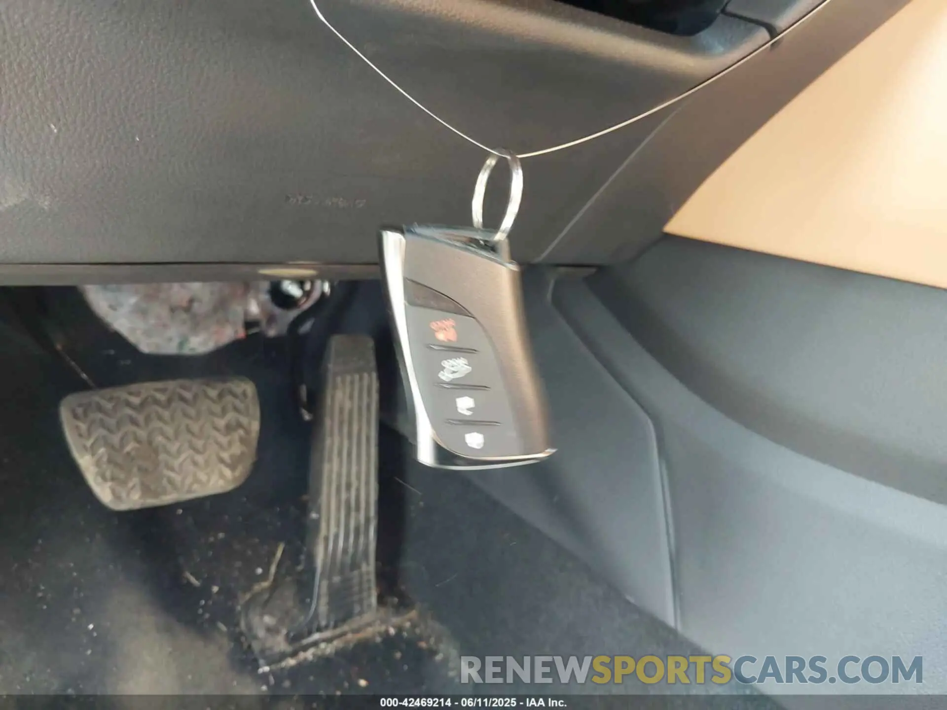 11 Photograph of a damaged car 2T2GKCEZ2RC020010 LEXUS NX 350H 2024