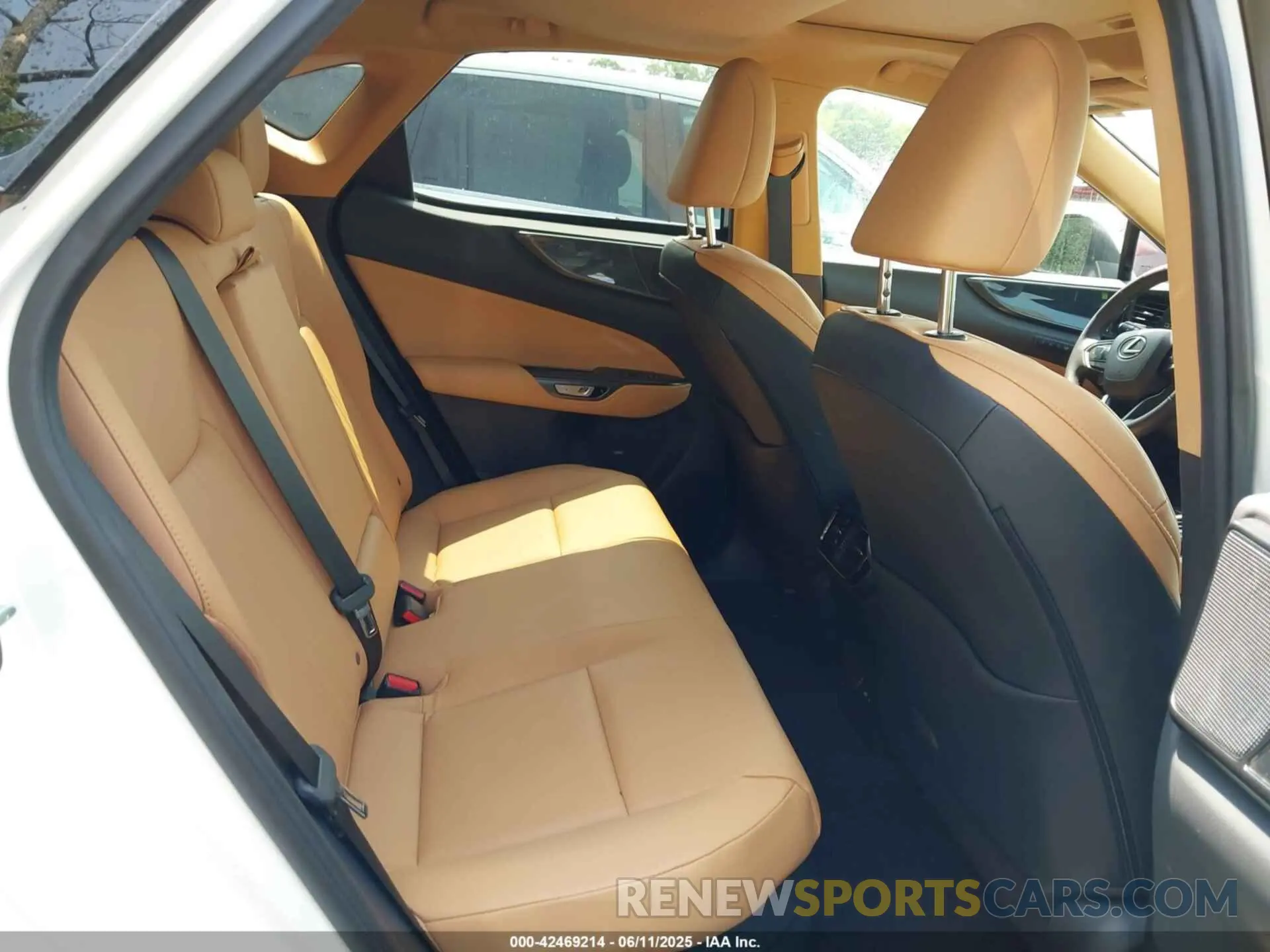 8 Photograph of a damaged car 2T2GKCEZ2RC020010 LEXUS NX 350H 2024