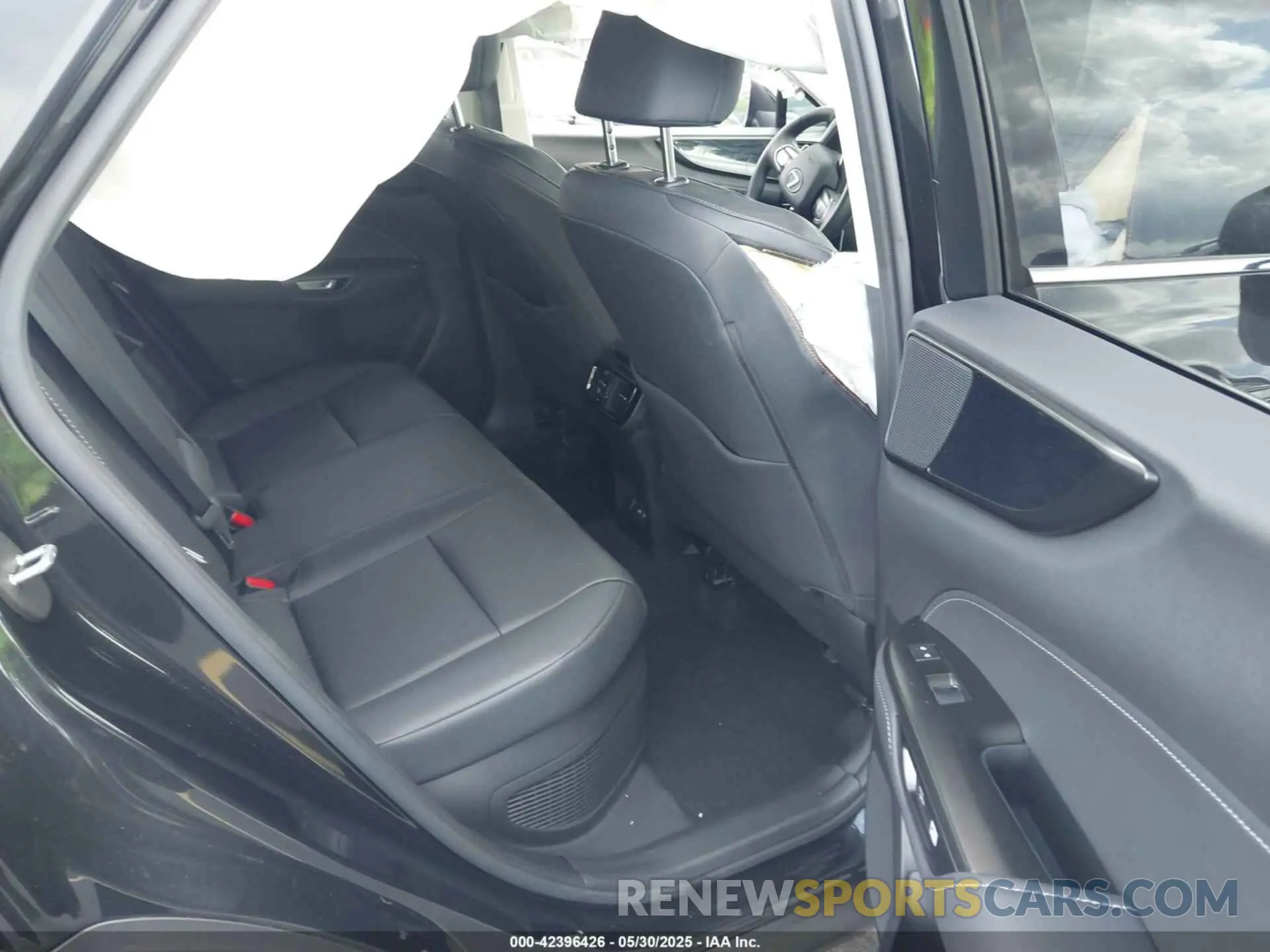 8 Photograph of a damaged car JTJGKCEZ1R5013810 LEXUS NX 350H 2024