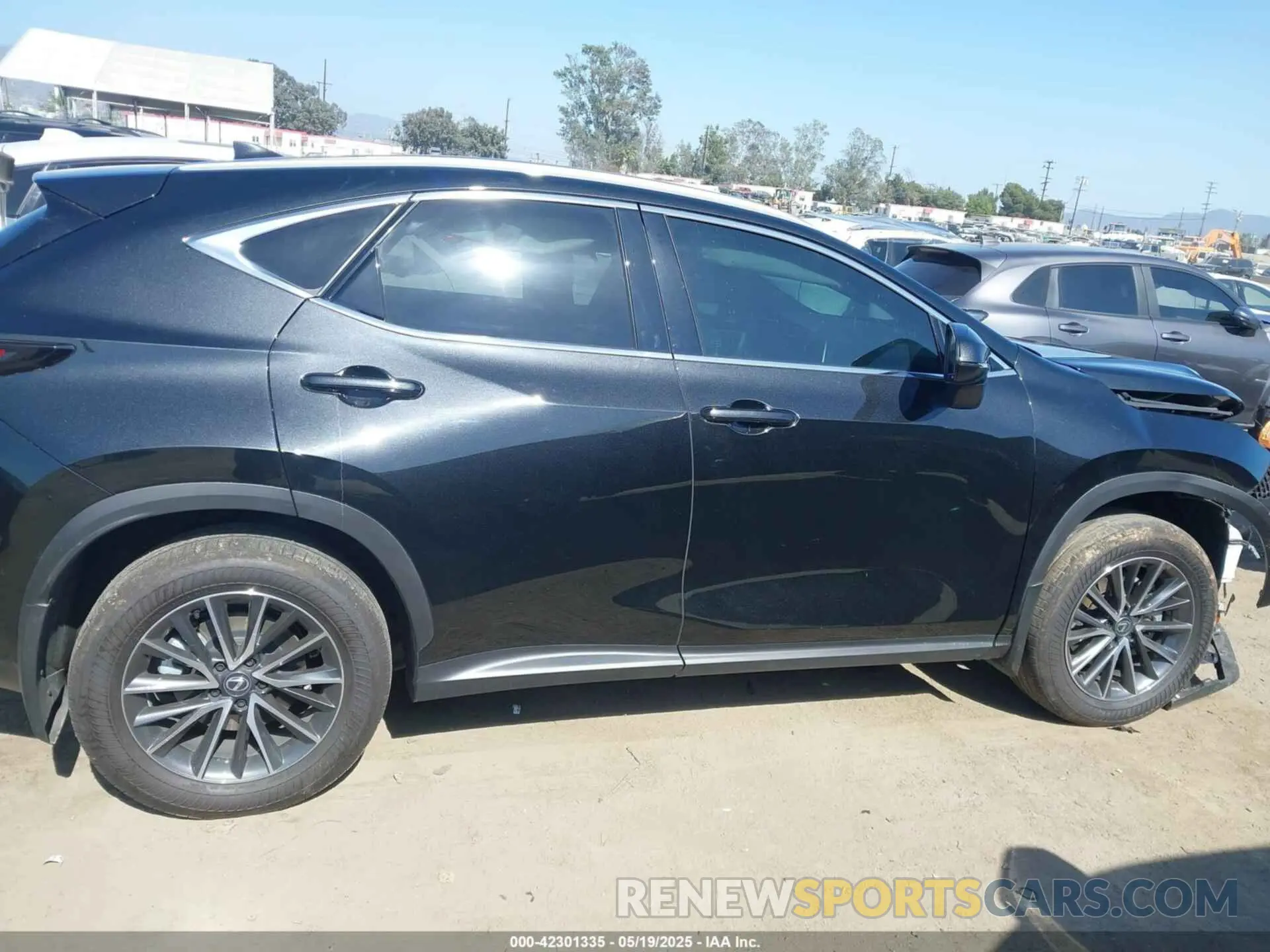 14 Photograph of a damaged car 2T2AKCEZ5SC035967 LEXUS NX 350H 2025