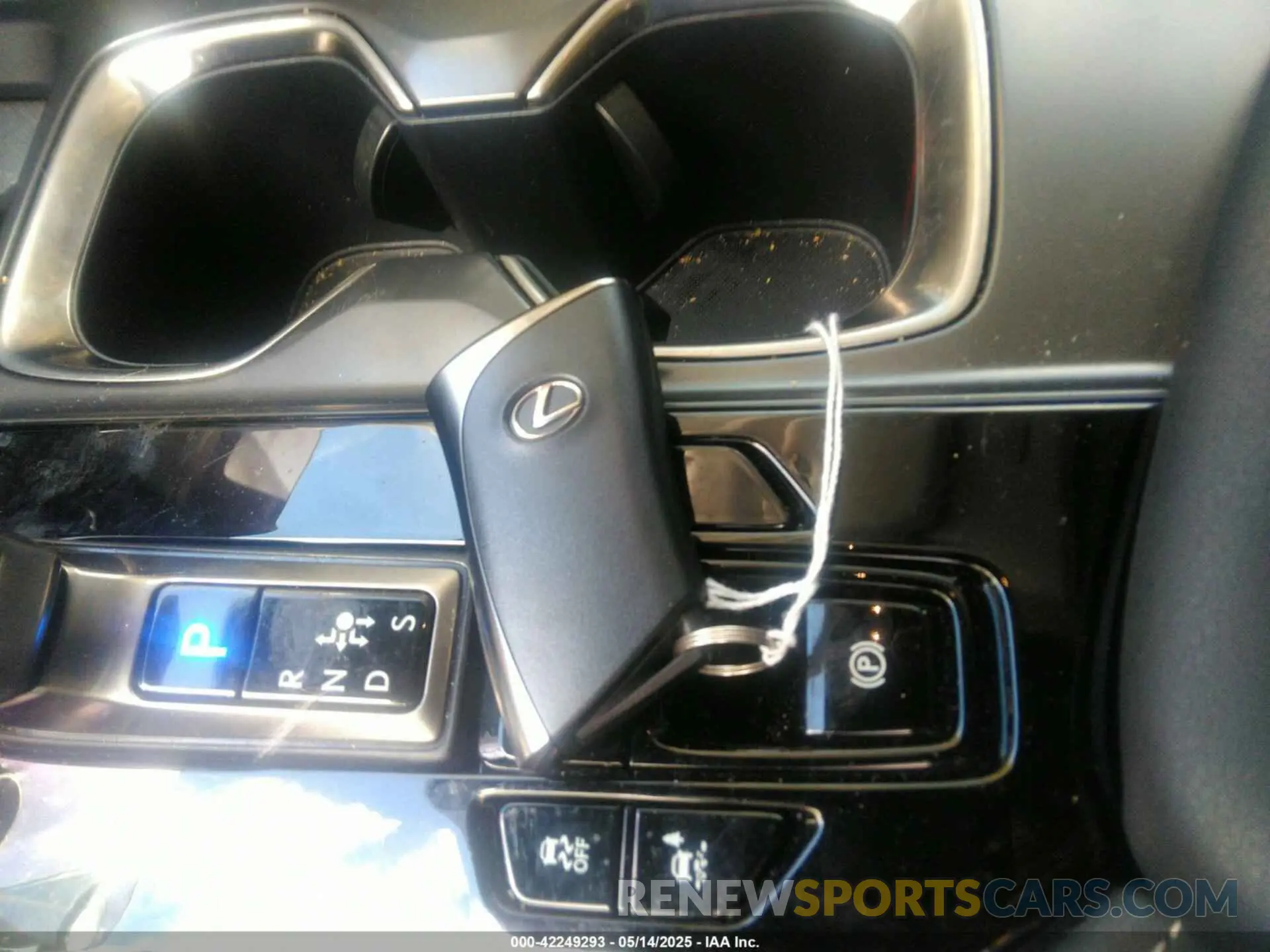 11 Photograph of a damaged car 2T2GKCEZ2SC032602 LEXUS NX 350H 2025