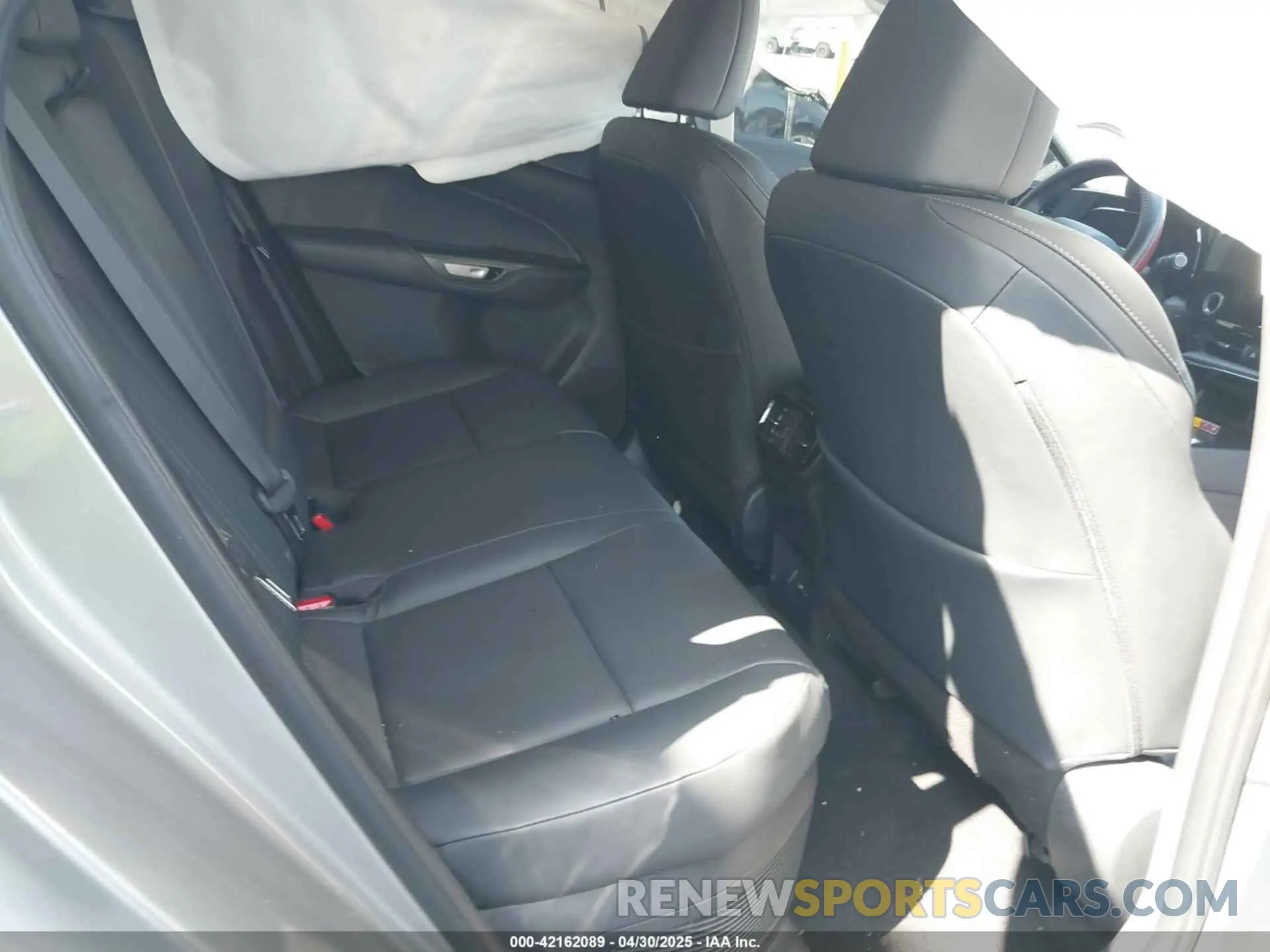 8 Photograph of a damaged car 2T2GKCEZ3SC036643 LEXUS NX 350H 2025