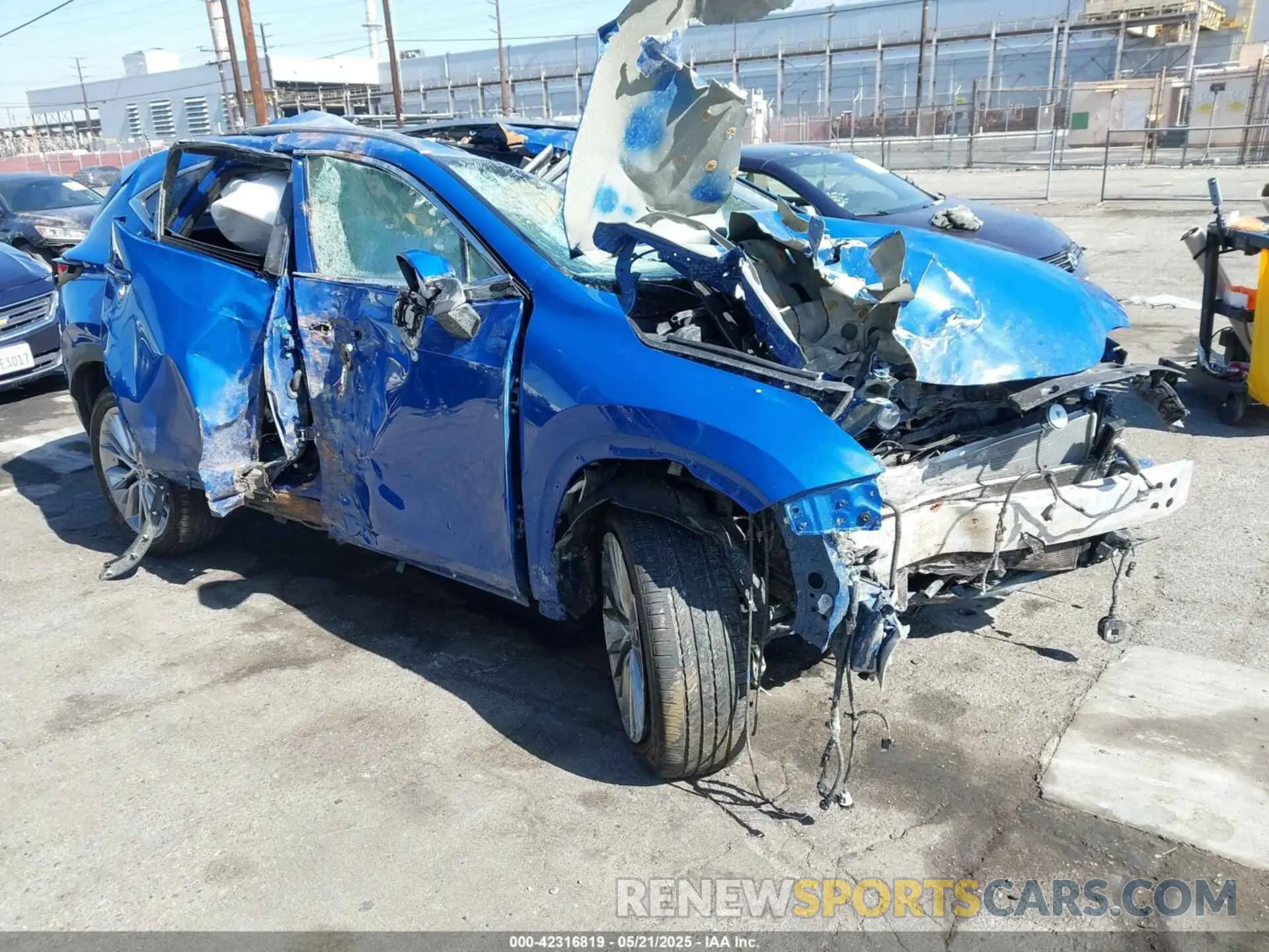 1 Photograph of a damaged car 2T2GKCEZ4SC033637 LEXUS NX 350H 2025
