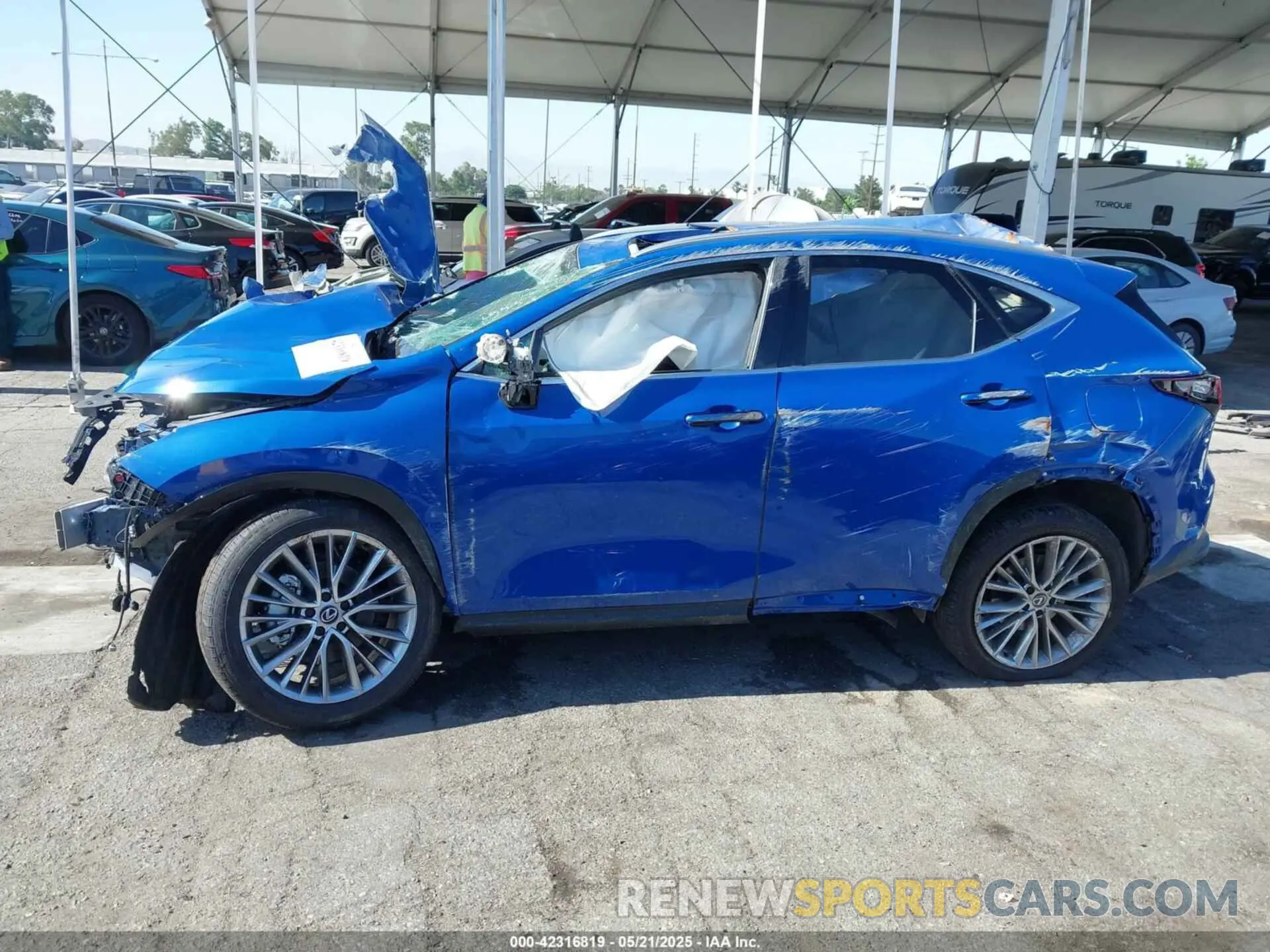 13 Photograph of a damaged car 2T2GKCEZ4SC033637 LEXUS NX 350H 2025