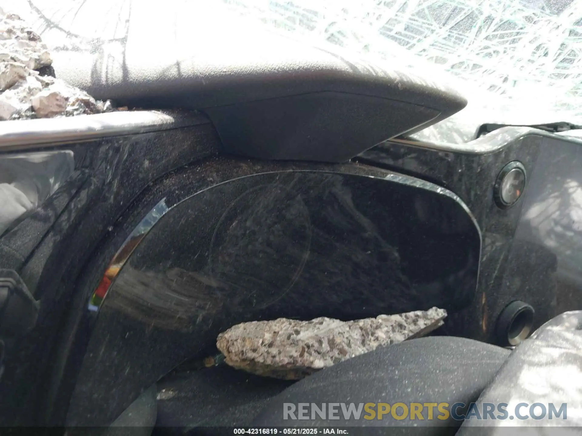 14 Photograph of a damaged car 2T2GKCEZ4SC033637 LEXUS NX 350H 2025