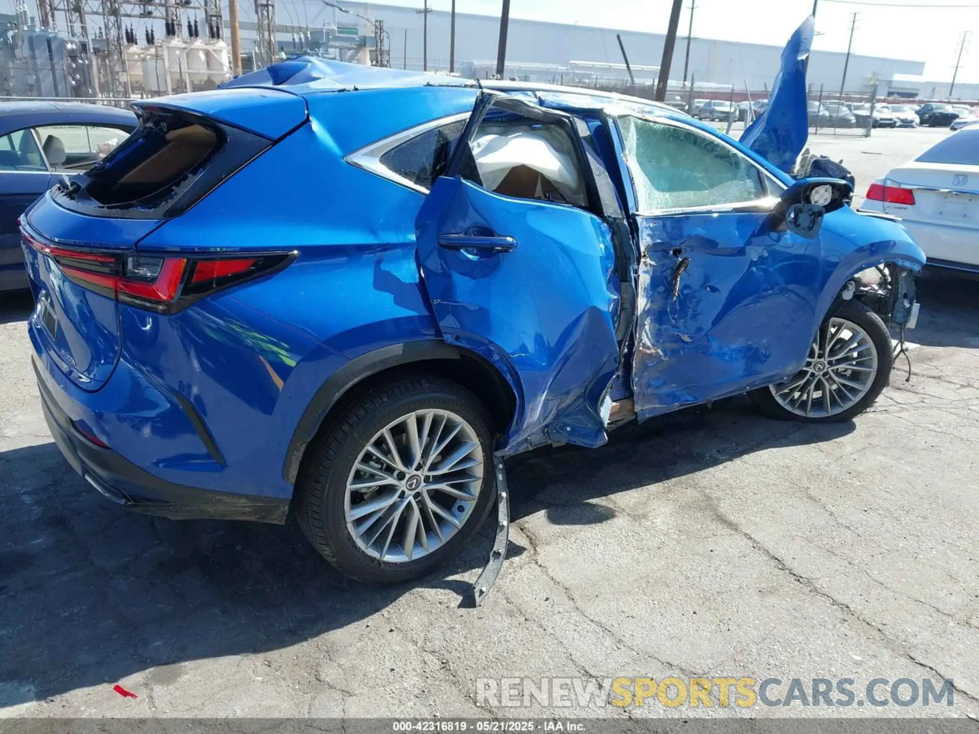 4 Photograph of a damaged car 2T2GKCEZ4SC033637 LEXUS NX 350H 2025