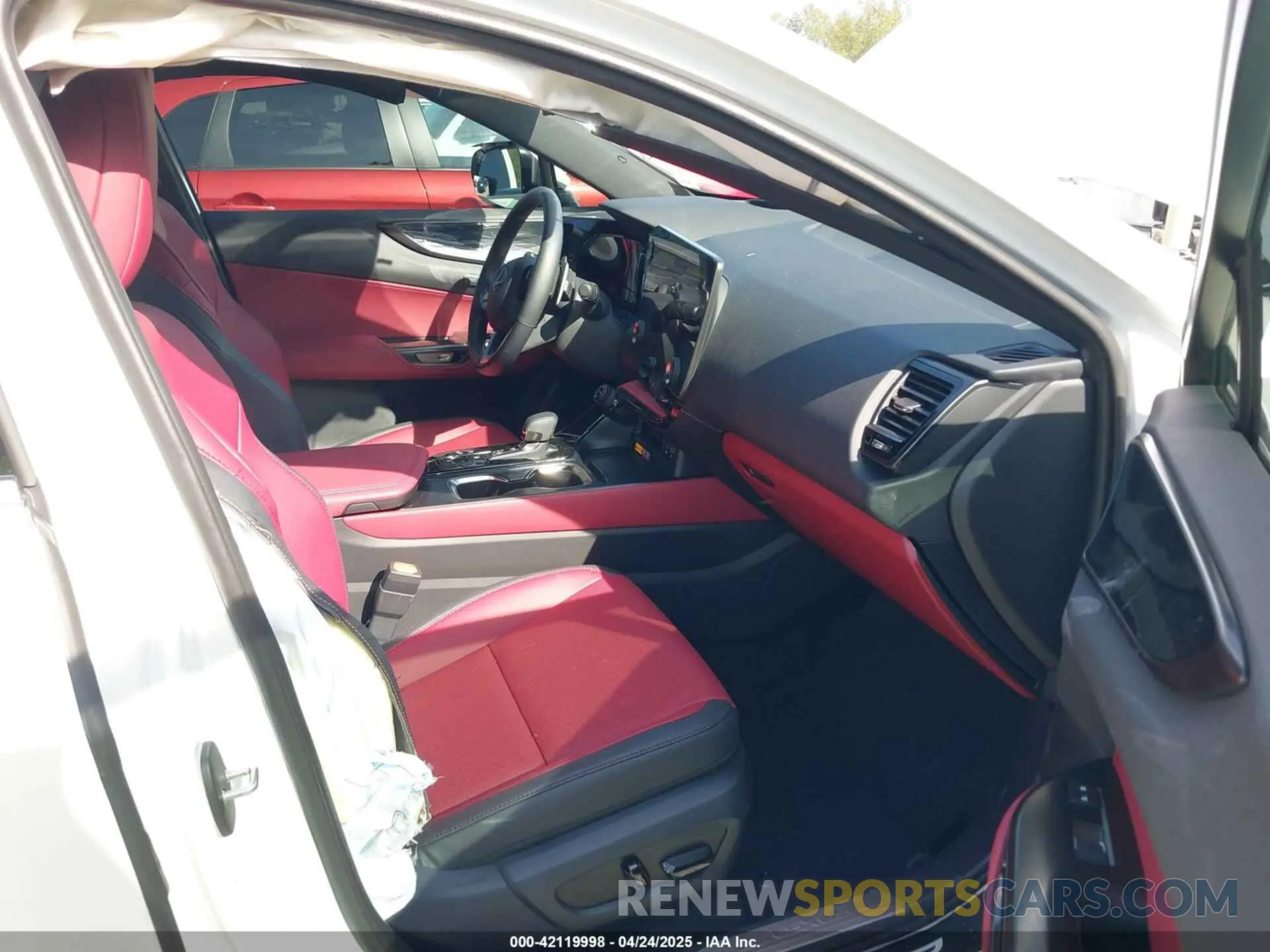 5 Photograph of a damaged car JTJGKCEZ0S5029339 LEXUS NX 350H 2025