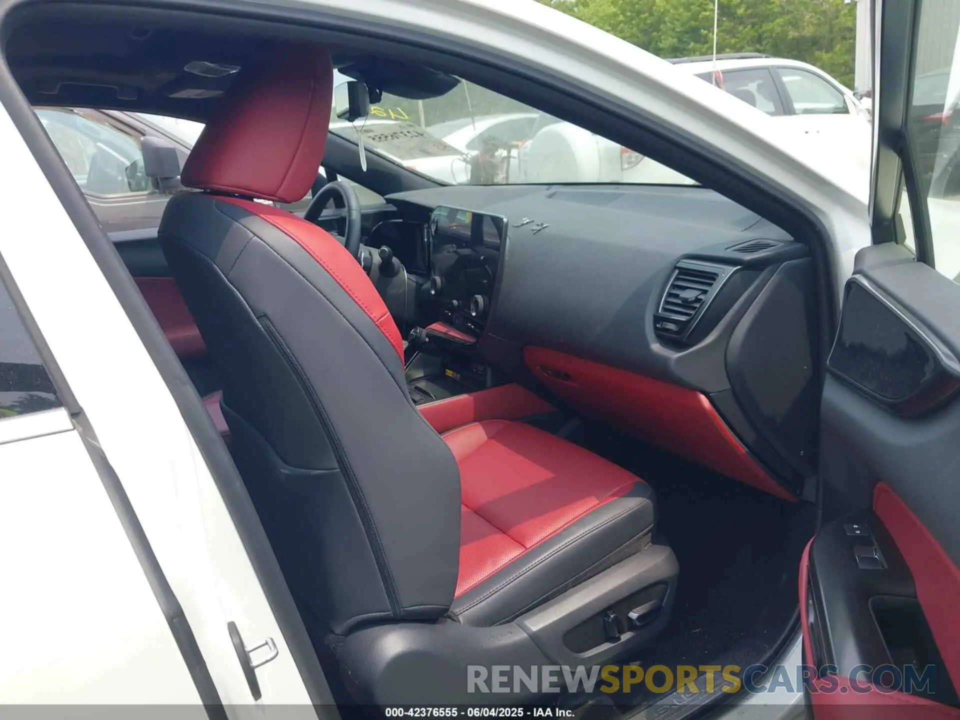 5 Photograph of a damaged car JTJGKCEZ2S5024692 LEXUS NX 350H 2025