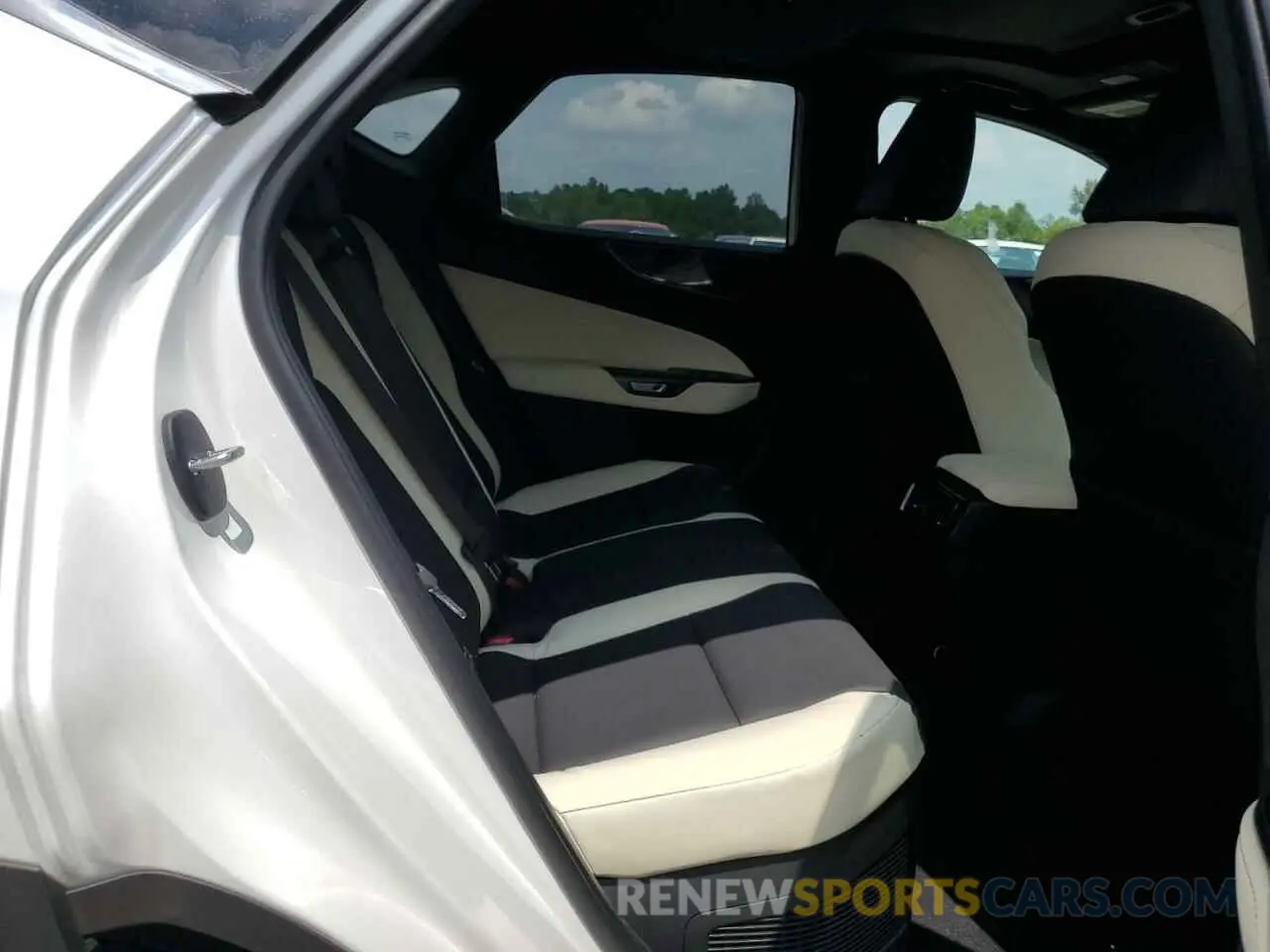 11 Photograph of a damaged car 2T2AKCEZ3RC029028 LEXUS NX 350H BA 2024