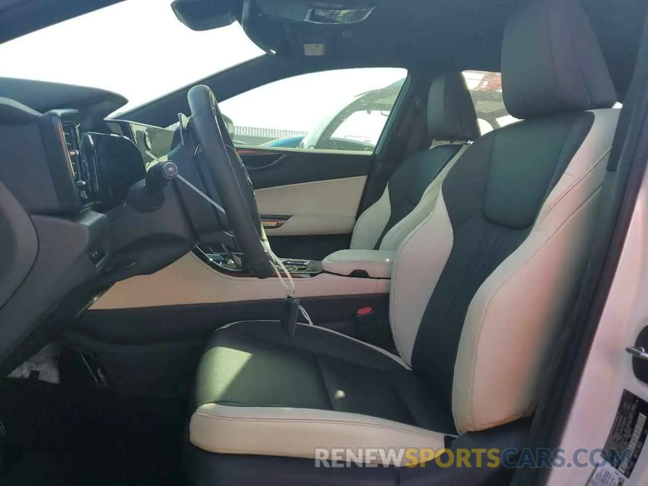 7 Photograph of a damaged car 2T2AKCEZXRC028765 LEXUS NX 350H BA 2024