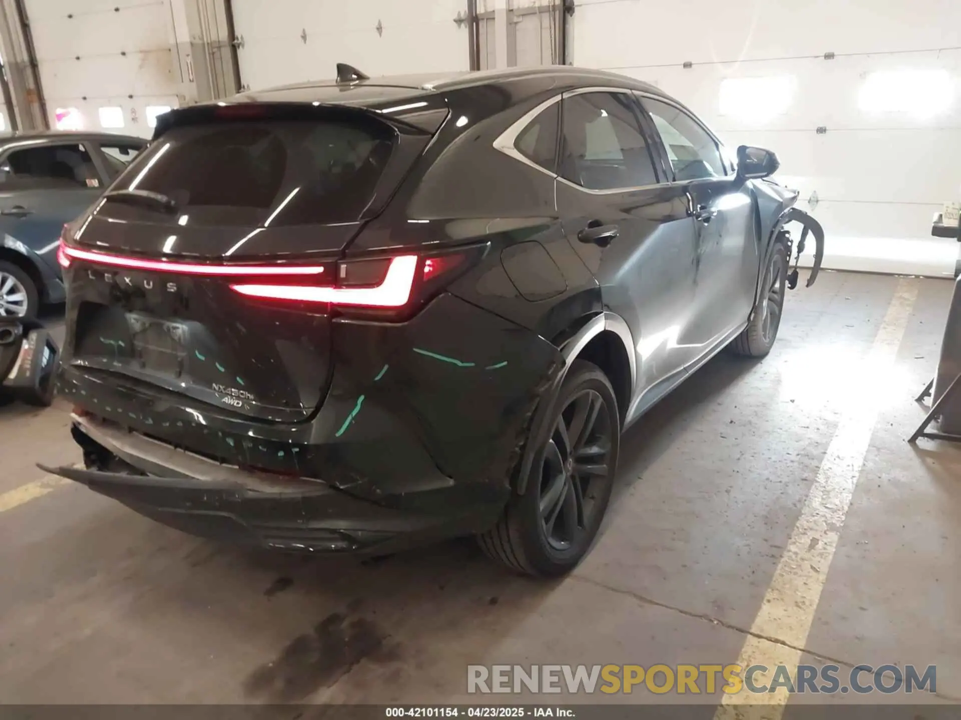 4 Photograph of a damaged car JTJHKCFZ7N2003572 LEXUS NX 450H+ 2022