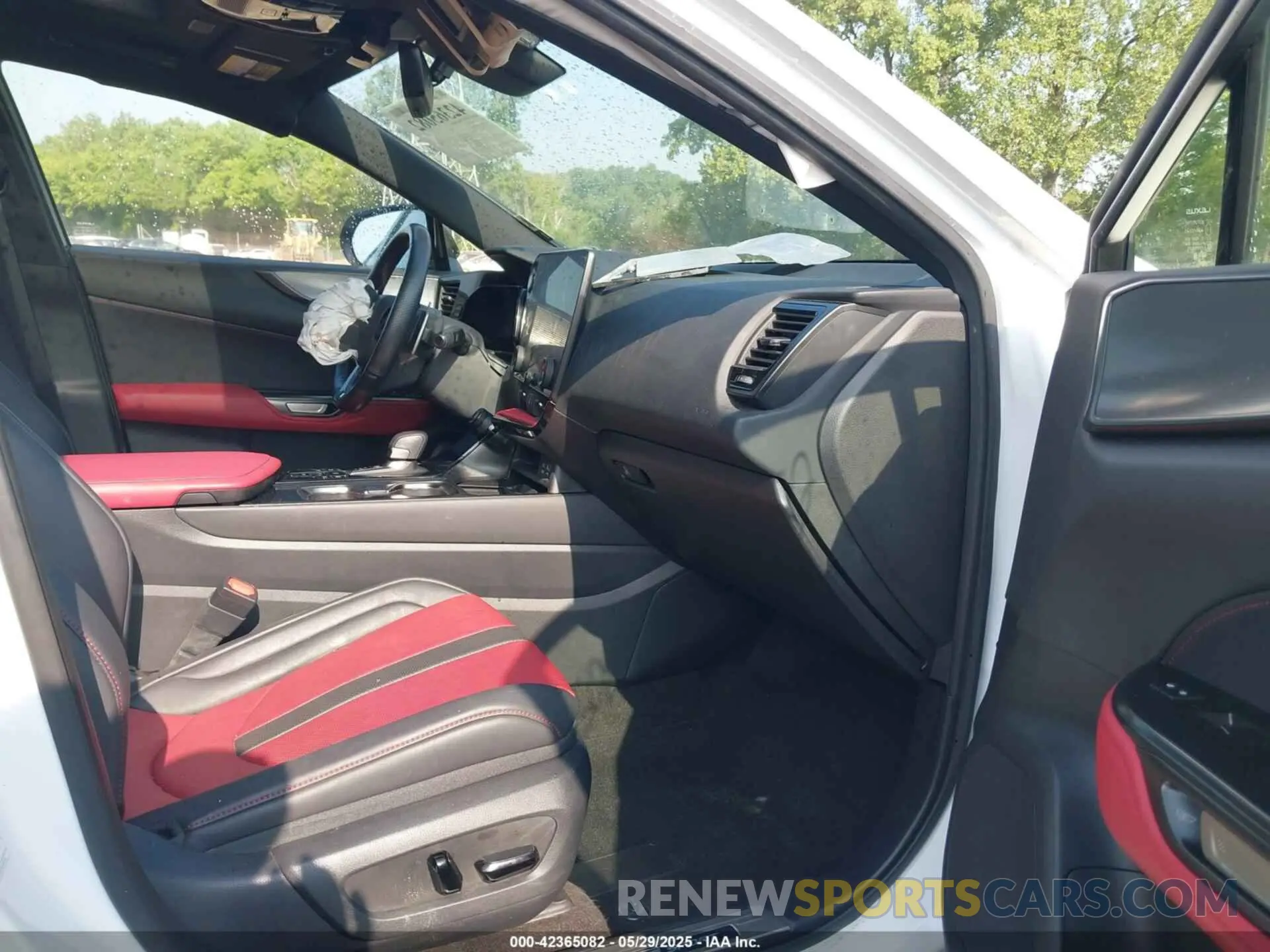 5 Photograph of a damaged car JTJKKCFZ1N2005405 LEXUS NX 450H+ 2022