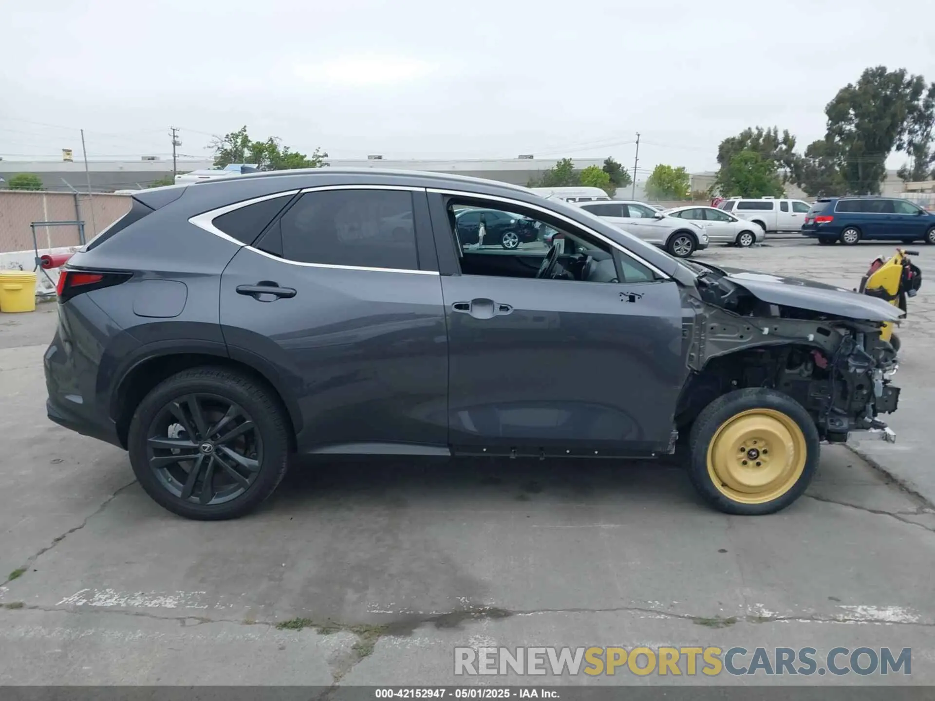 14 Photograph of a damaged car JTJHKCFZXP2017789 LEXUS NX 450H+ 2023