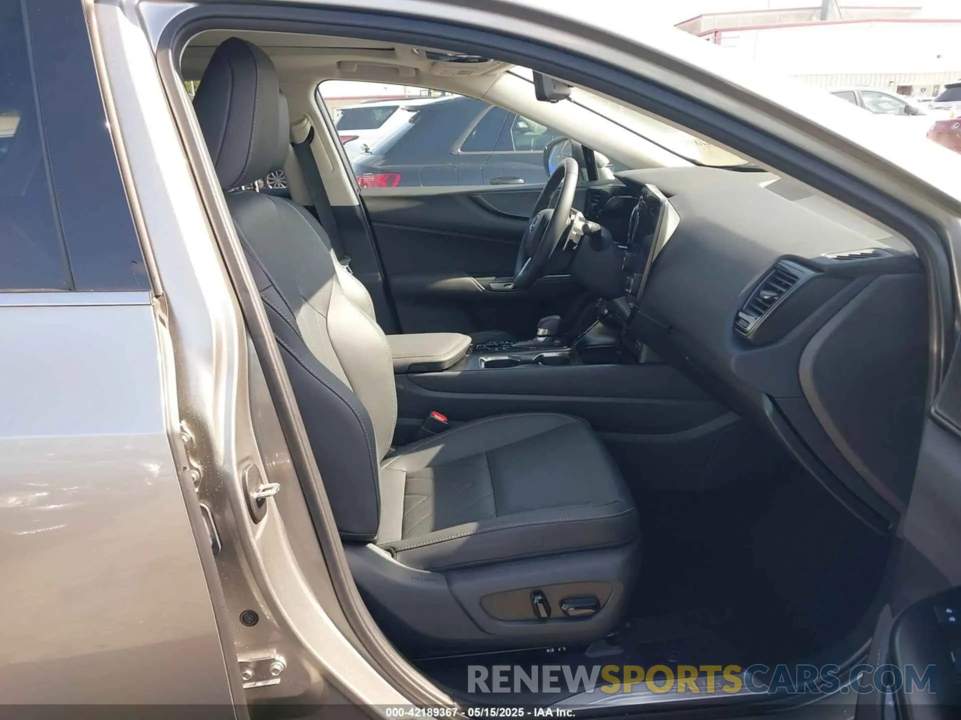 5 Photograph of a damaged car JTJHKCFZ2S2044140 LEXUS NX 450H+ 2025