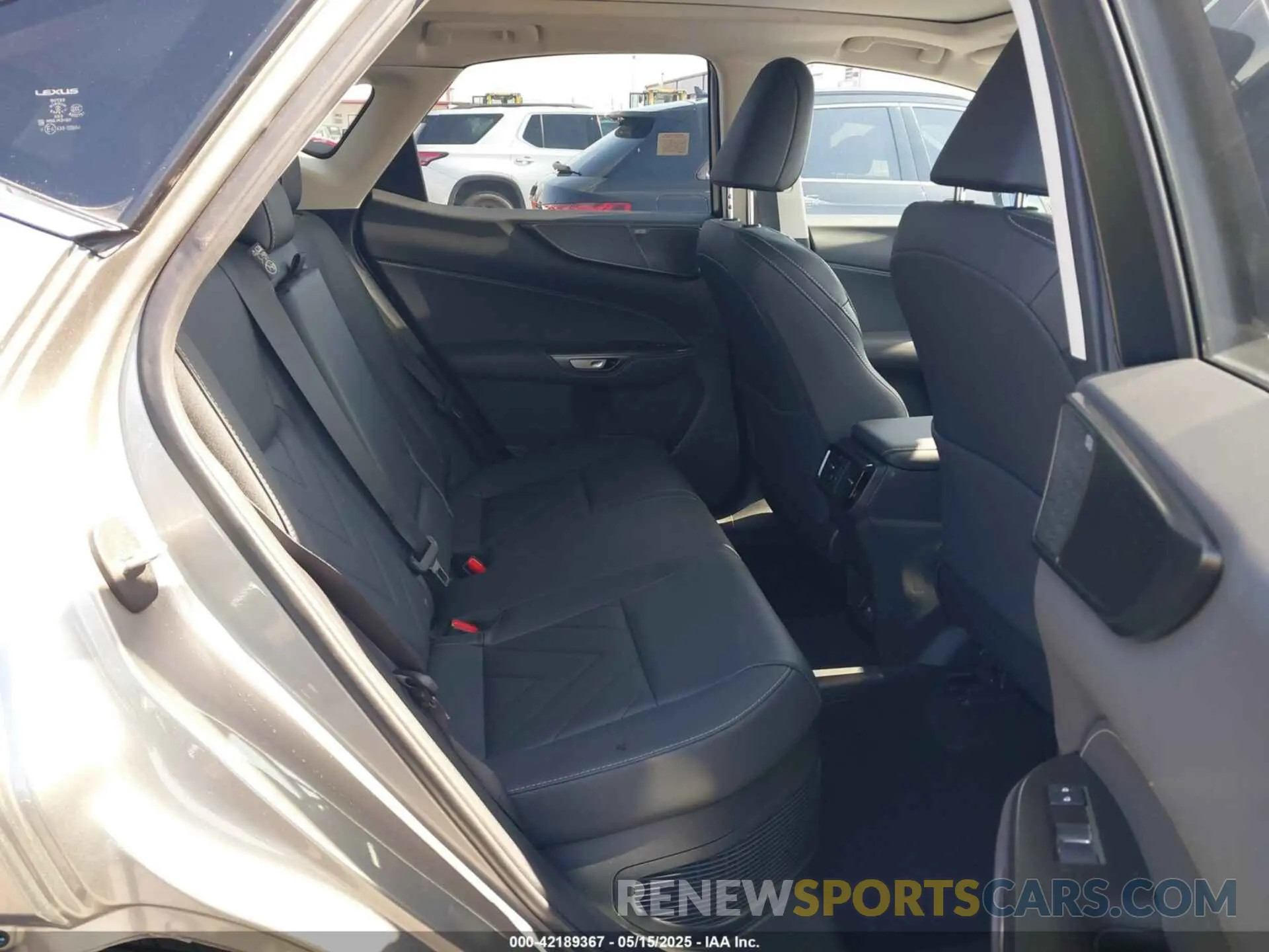 8 Photograph of a damaged car JTJHKCFZ2S2044140 LEXUS NX 450H+ 2025