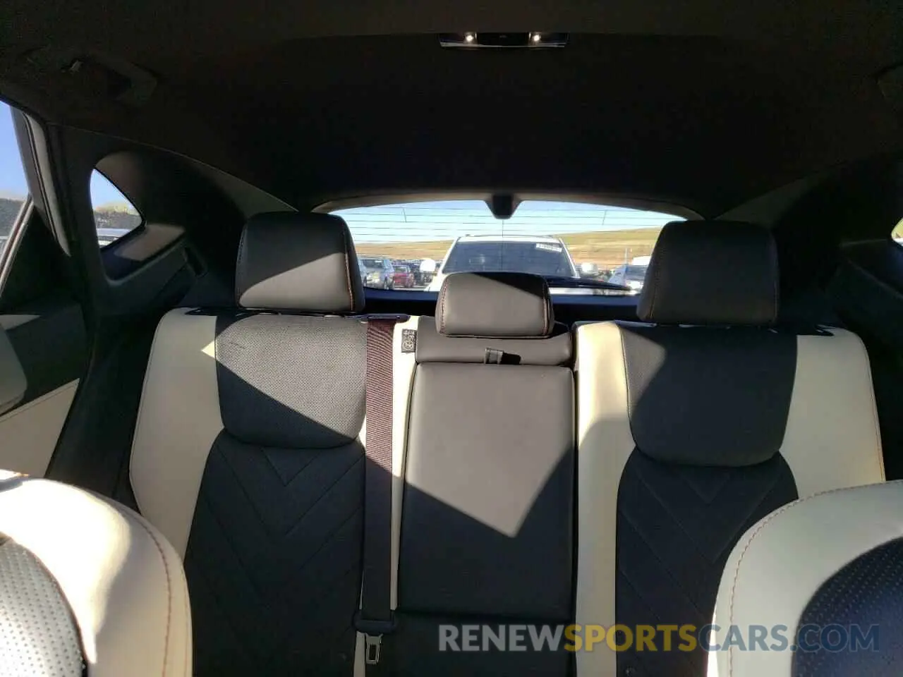 10 Photograph of a damaged car JTJHKCFZXR2019982 LEXUS NX 450H LU 2024