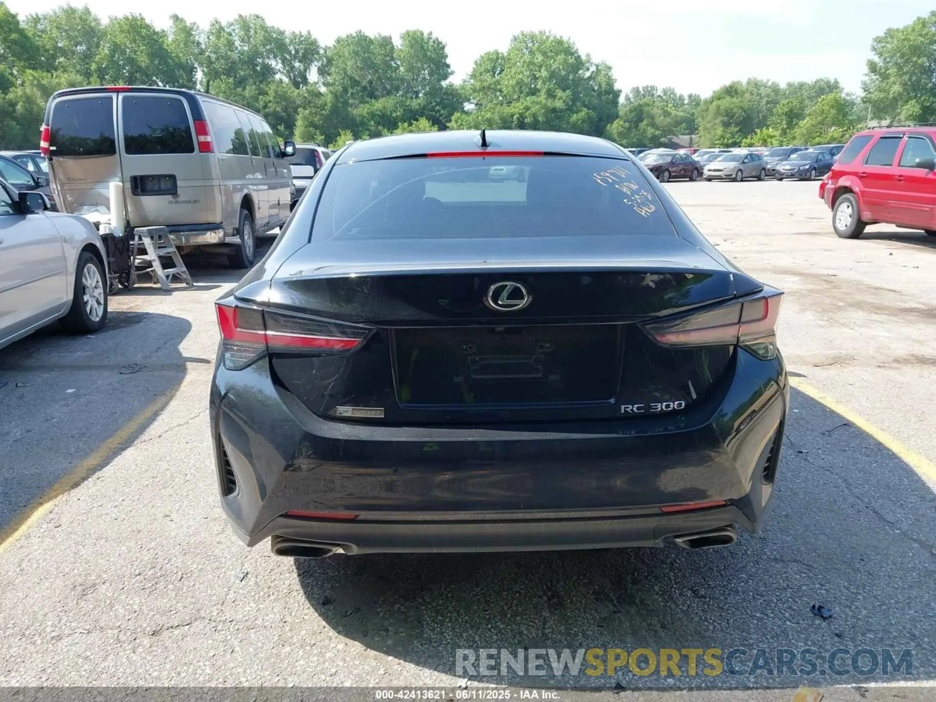 15 Photograph of a damaged car JTHHA5BC1K5010352 LEXUS RC 300 2019