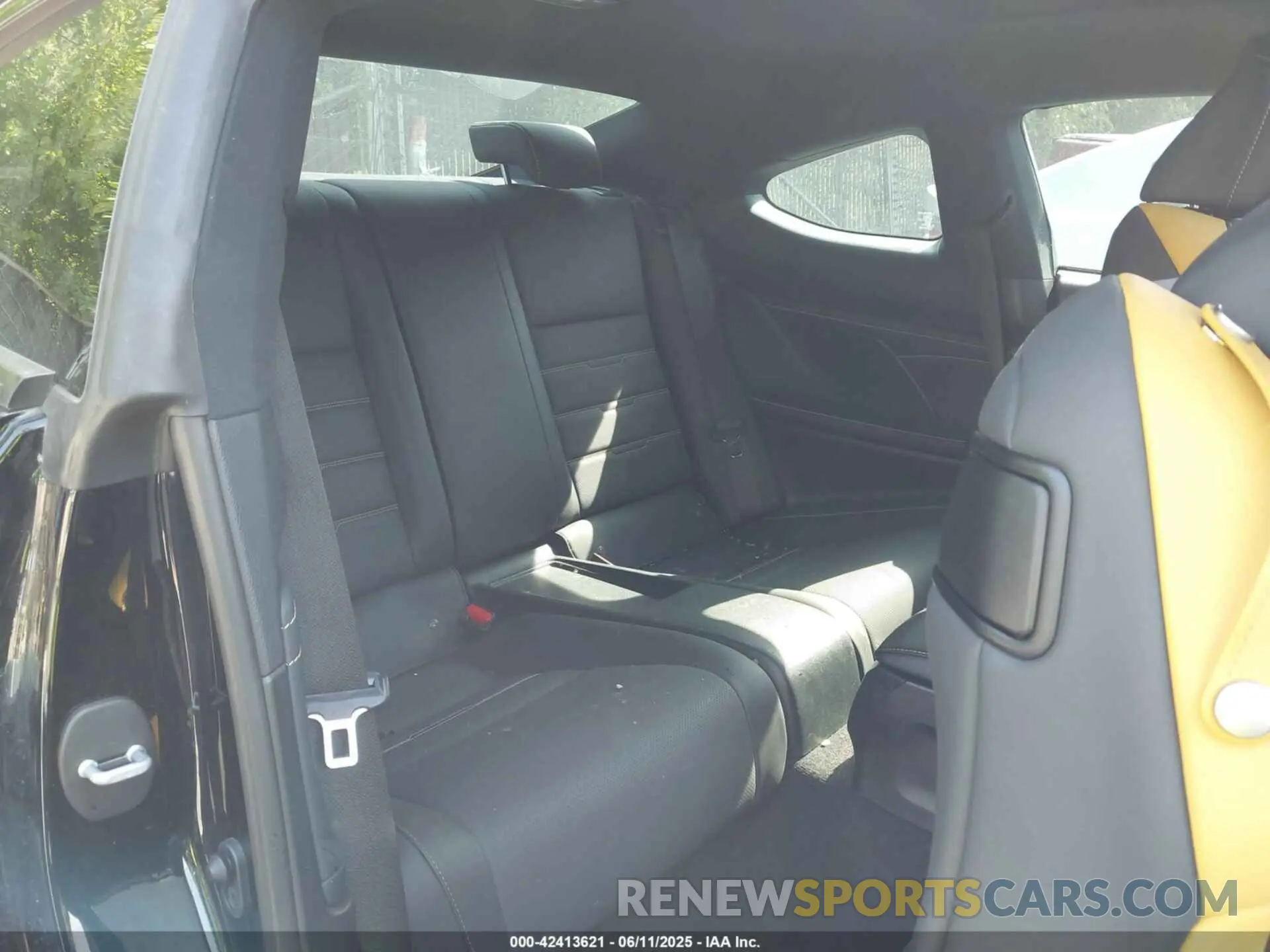 8 Photograph of a damaged car JTHHA5BC1K5010352 LEXUS RC 300 2019