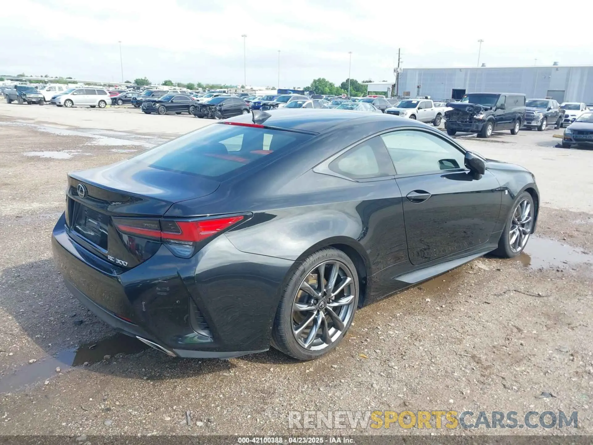 4 Photograph of a damaged car JTHHA5BC4K5009549 LEXUS RC 300 2019