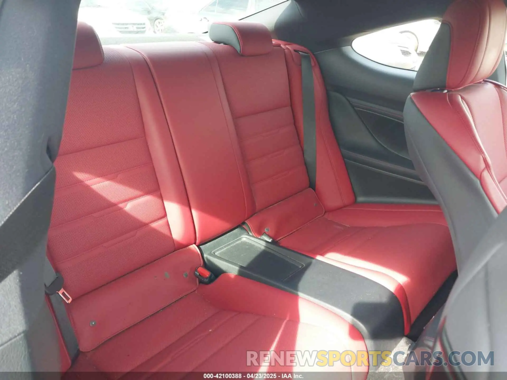 8 Photograph of a damaged car JTHHA5BC4K5009549 LEXUS RC 300 2019