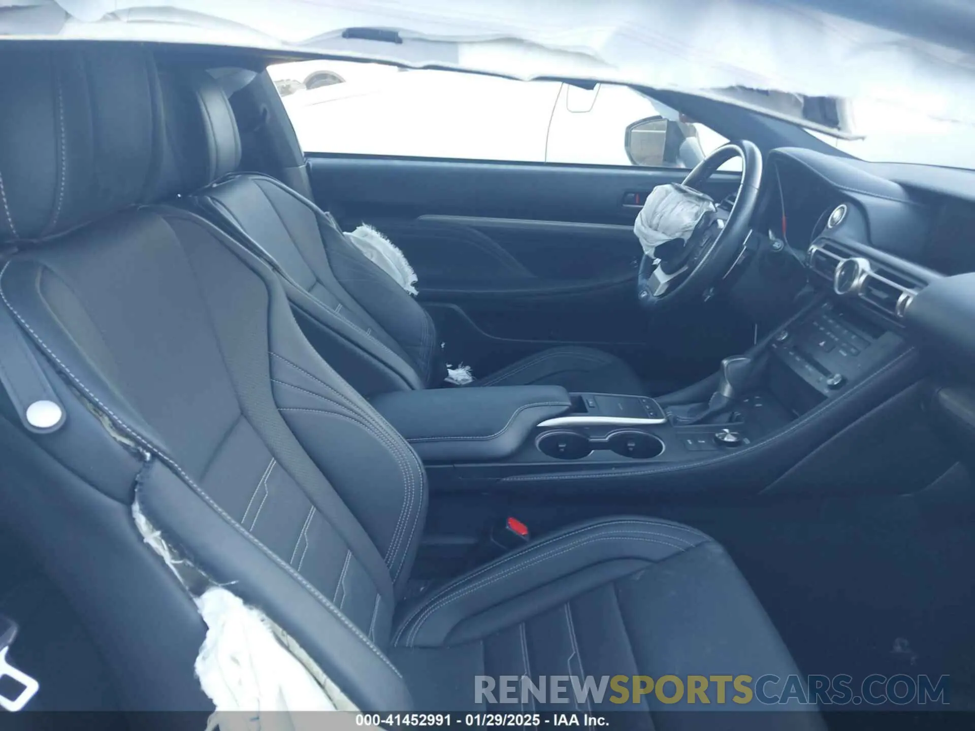 5 Photograph of a damaged car JTHHA5BCXK5010074 LEXUS RC 300 2019